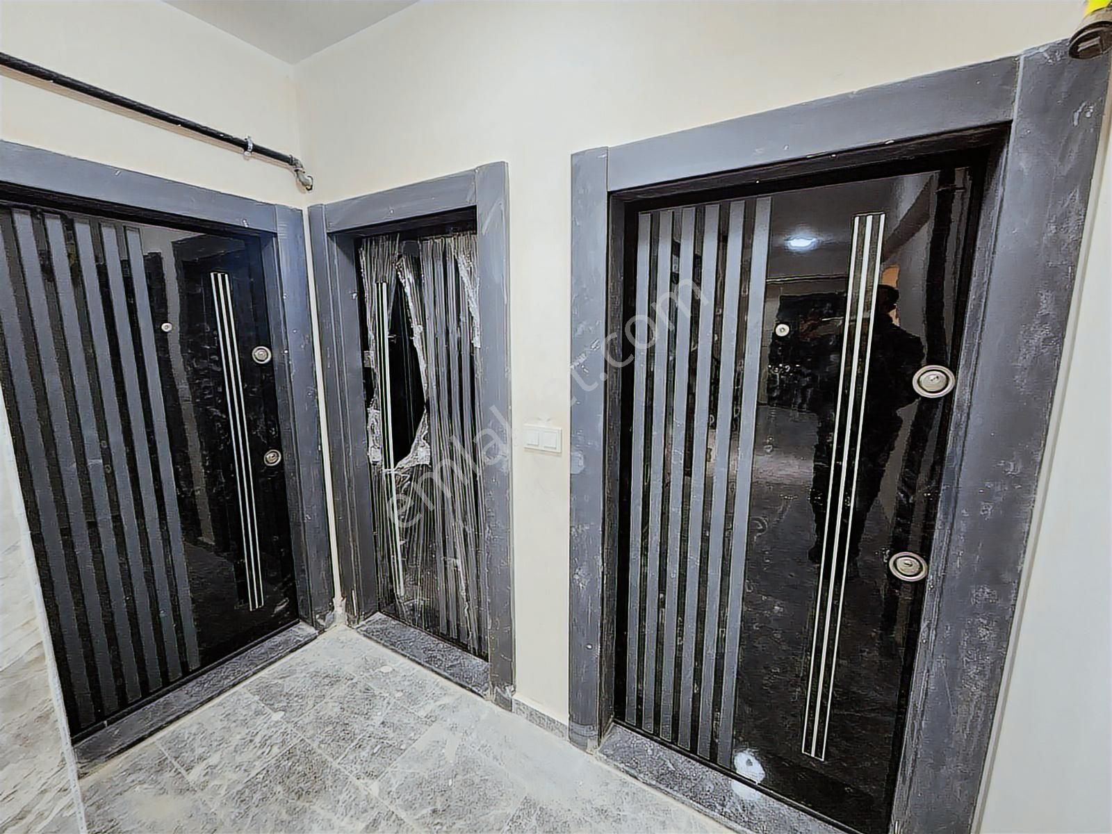 Bahçelievler Çalışlar Cad. Civarı Sıfır Binada 5+2 240 M2 Dublex - Görsel 8