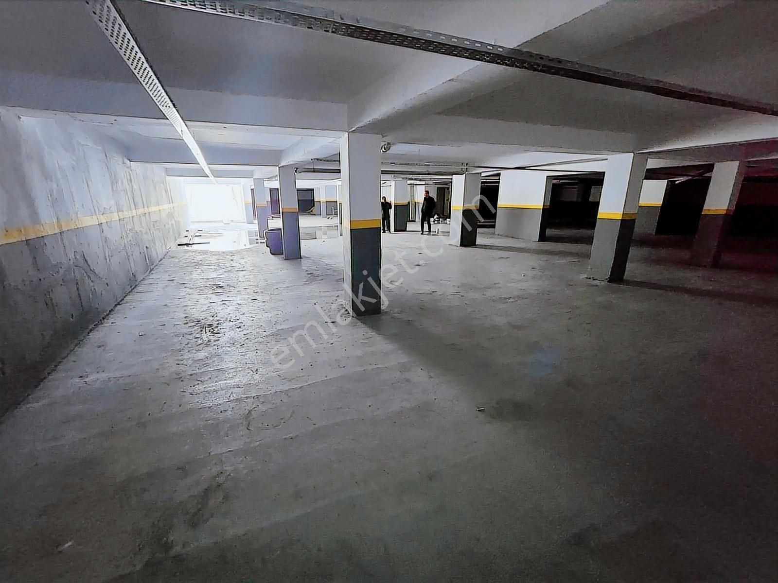 Bahçelievler Çalışlar Cad. Civarı Sıfır Binada 5+2 240 M2 Dublex - Görsel 24