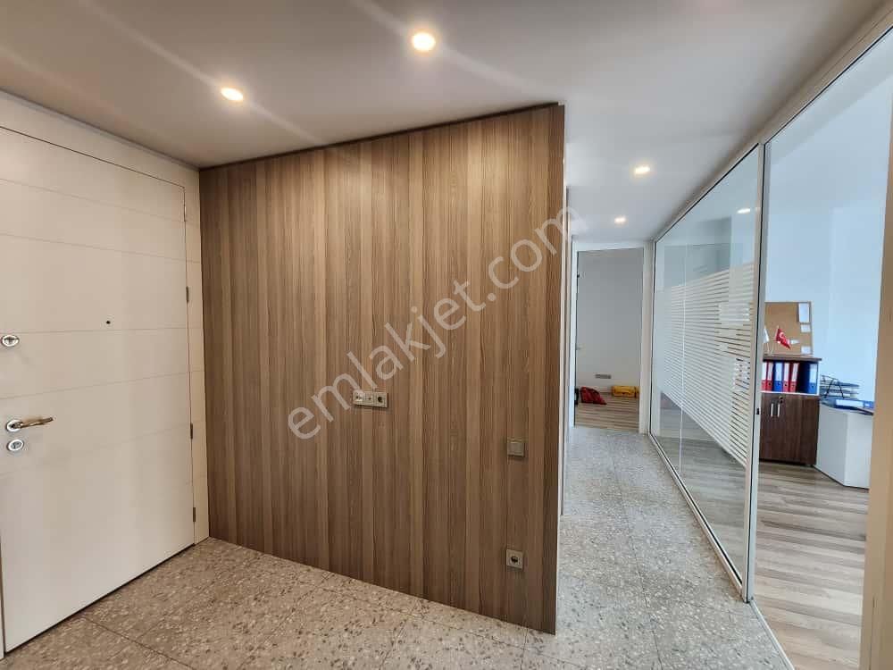 ░_*arcıty*_░den 34. Cadde Boyut 34 Ofis'te 3+1 Resepsiyon+otoprk - Görsel 23