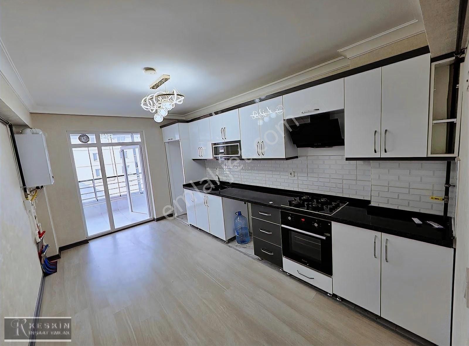 Keçiören Karakaya Mah. 3+1 Asansörlü Yeni Bina 2.kat Full Yapılı - Görsel 15