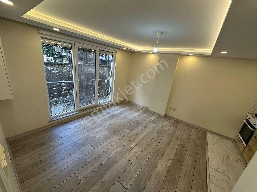 Kaçmaz'dan Yüksek Giriş 4 Yıllık Bahçe Kullanımlı 2+1 - Görsel 8