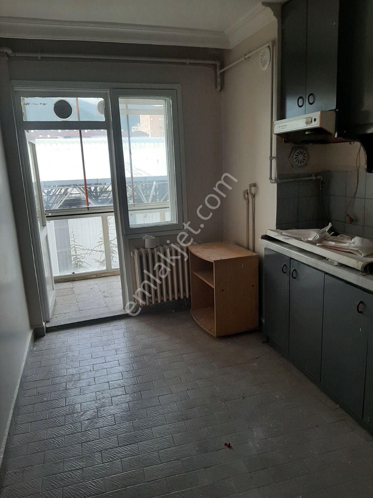 Kütahya Merkez Fatih Mahallesinde Satlık 2+1 Daire - Görsel 3