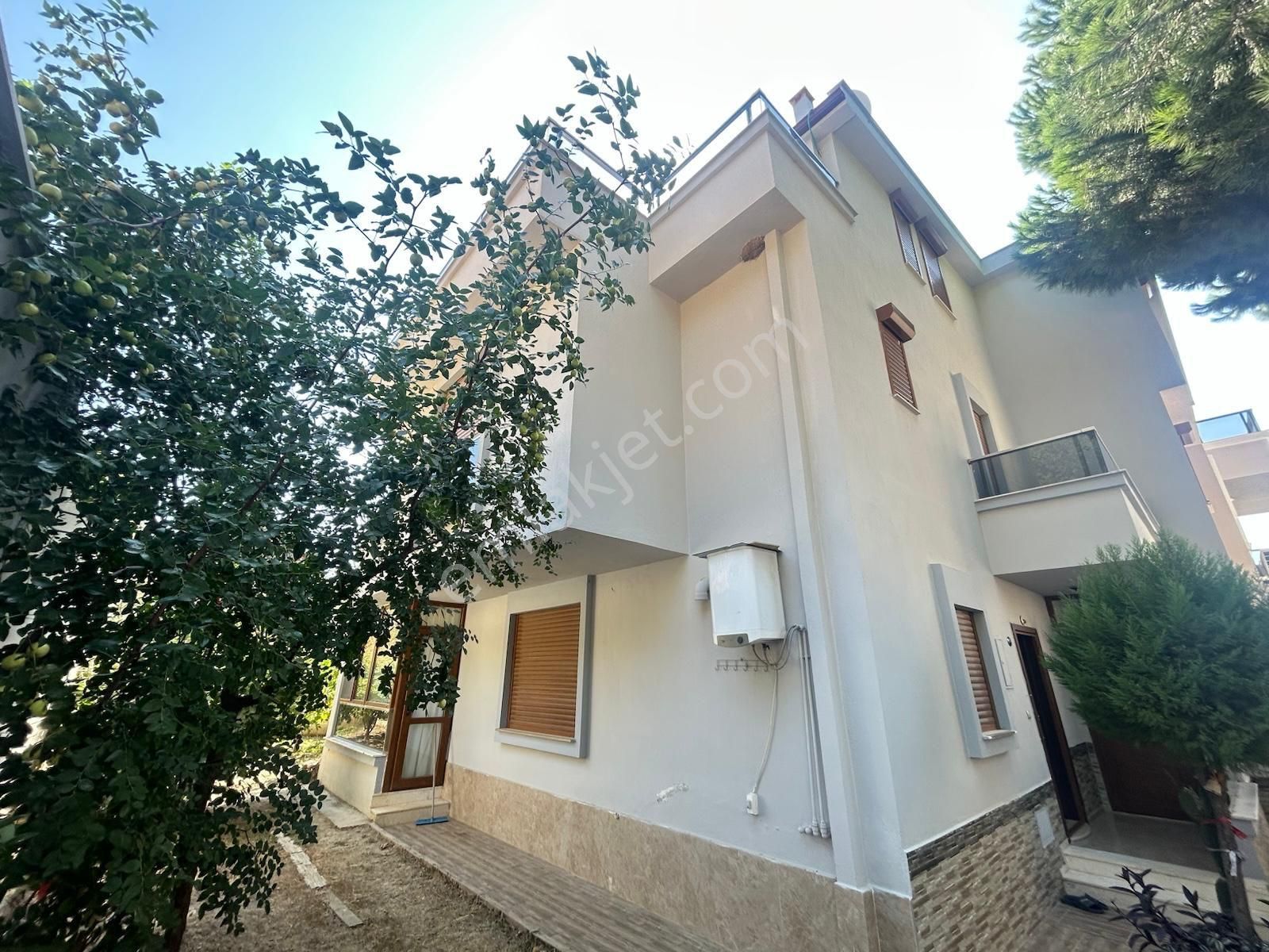 Özdere Çukuraltı Merkez'de Geniş Bahçeli Ferah Villa!!! - Görsel 25