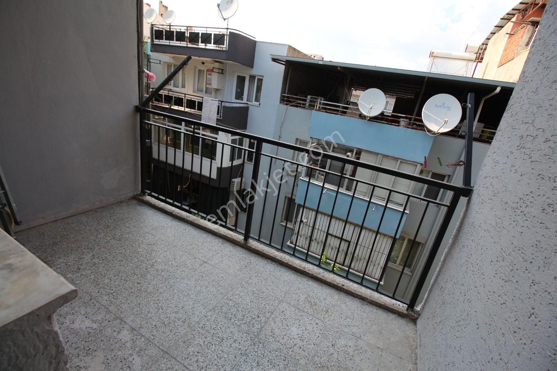 Arga'dan Buca Yenigün Mahallesinde Eşyalı 3+1 Kiralık Daire - Görsel 12