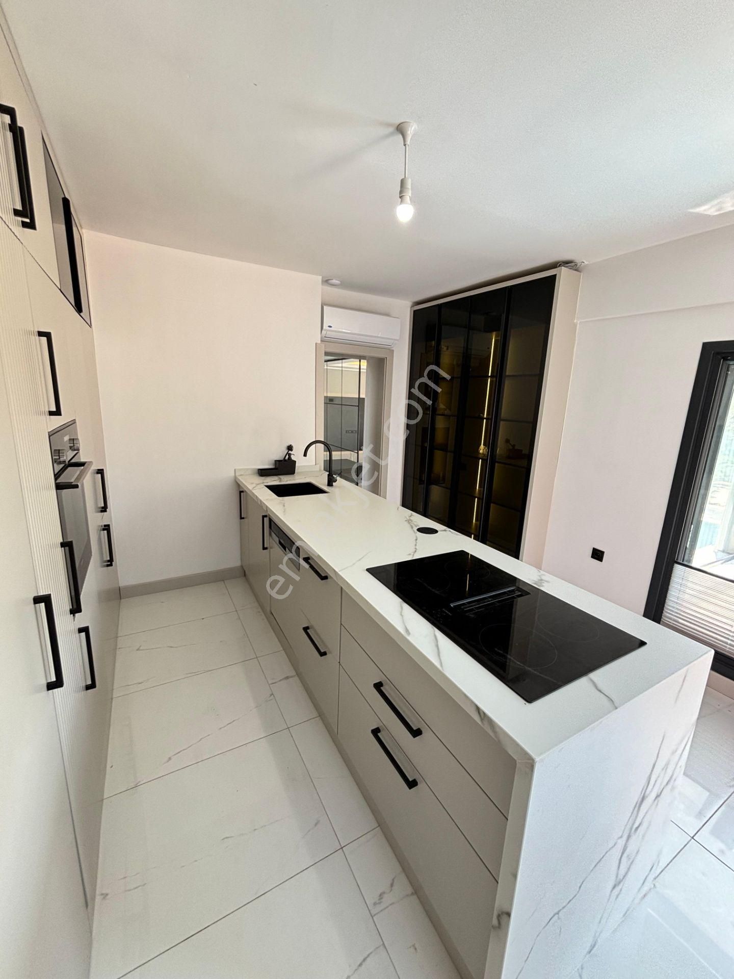 Güre'de Edremit'in En Değerli Konumunda 5+1 Villa - Görsel 18