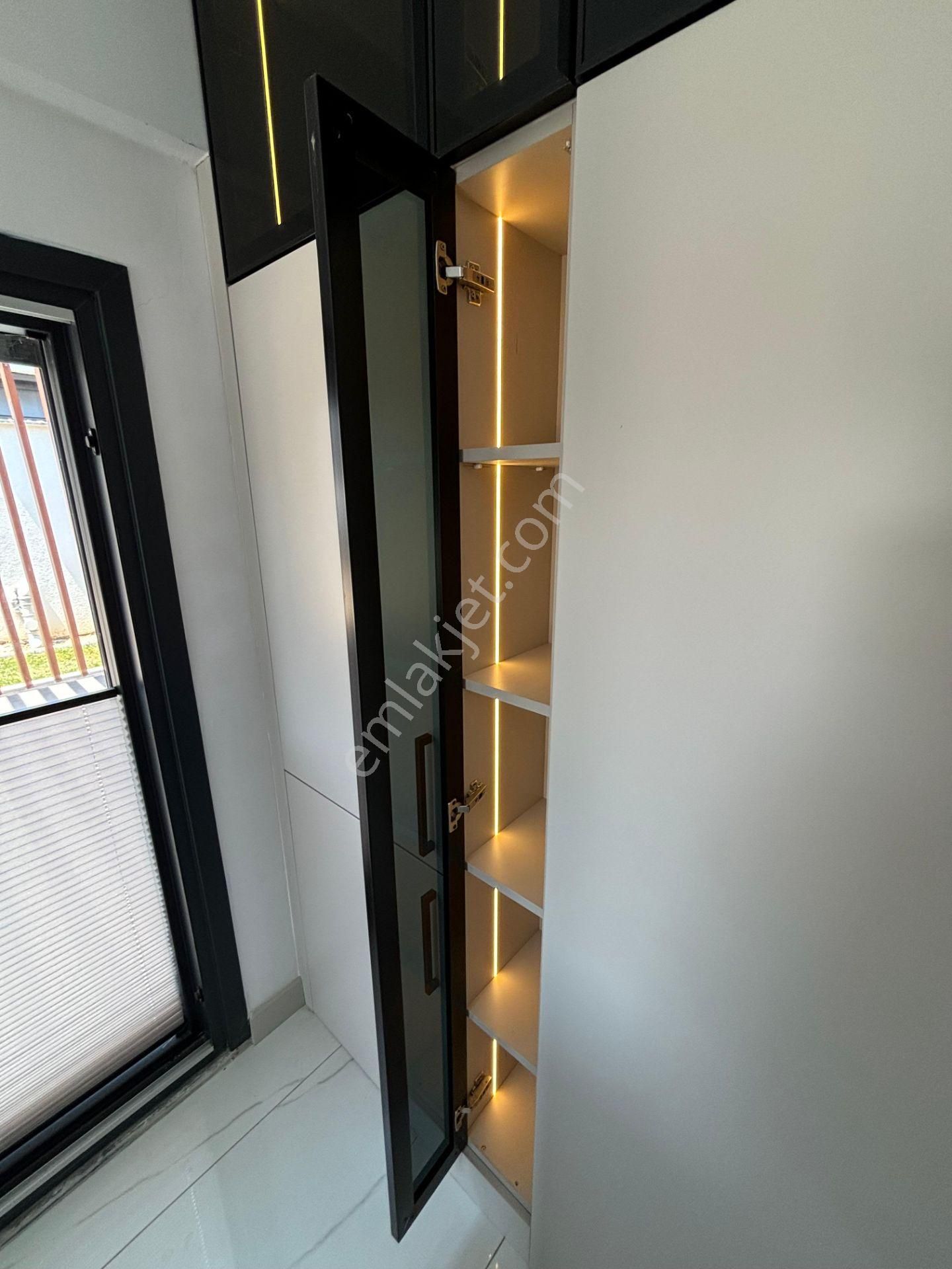 Güre'de Edremit'in En Değerli Konumunda 5+1 Villa - Görsel 6