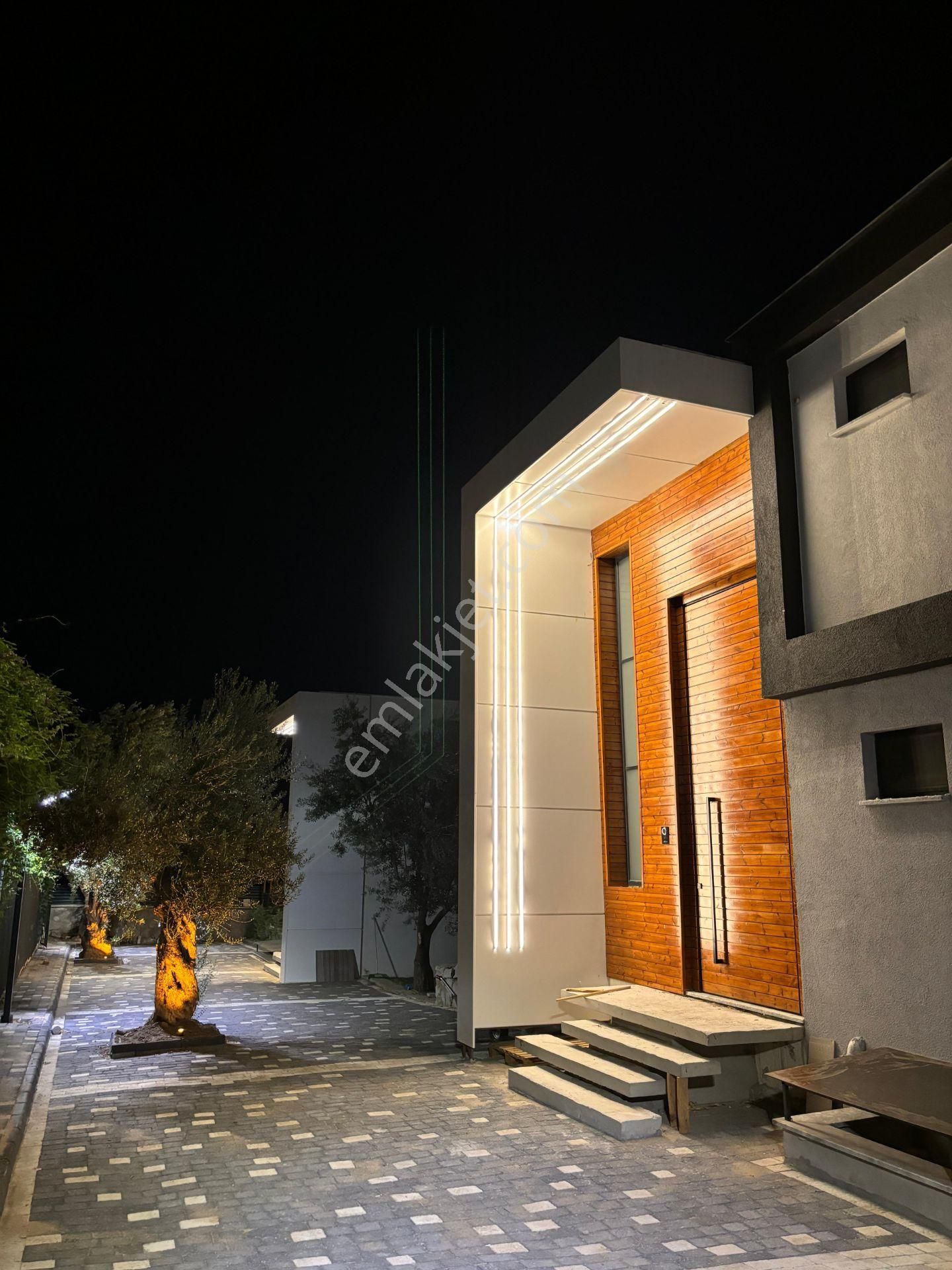 Güre'de Edremit'in En Değerli Konumunda 5+1 Villa - Görsel 2