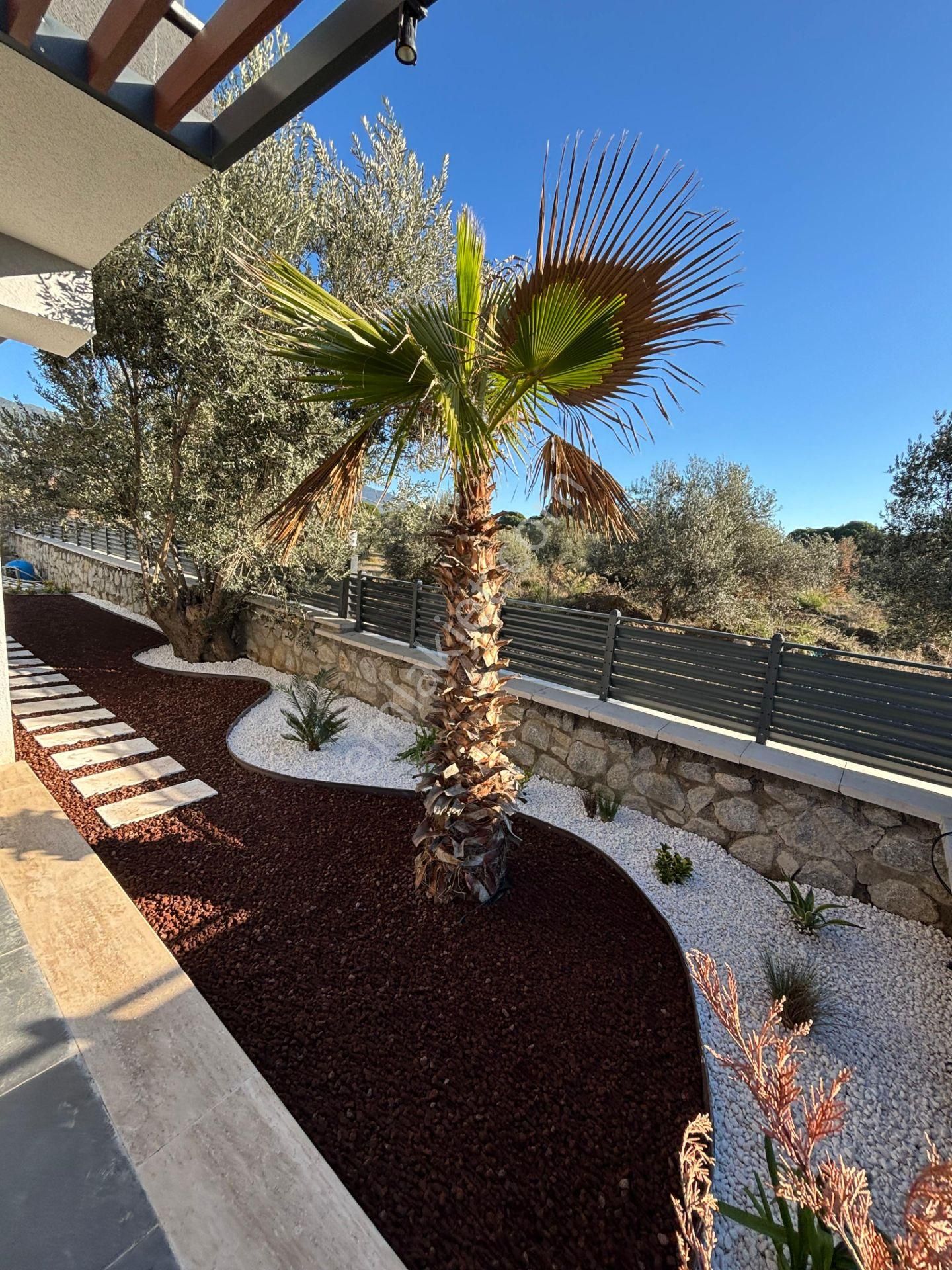 Güre'de Edremit'in En Değerli Konumunda 5+1 Villa - Görsel 21