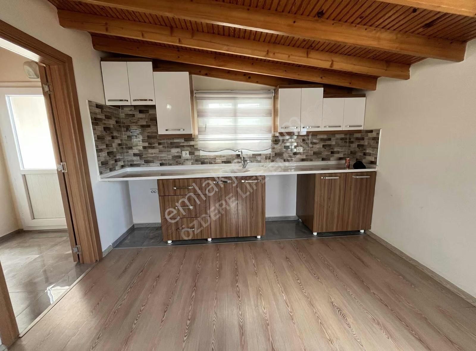 Özderede Zeminde Bahçe Katı Daireli Villa (teklife Açık) - Görsel 23