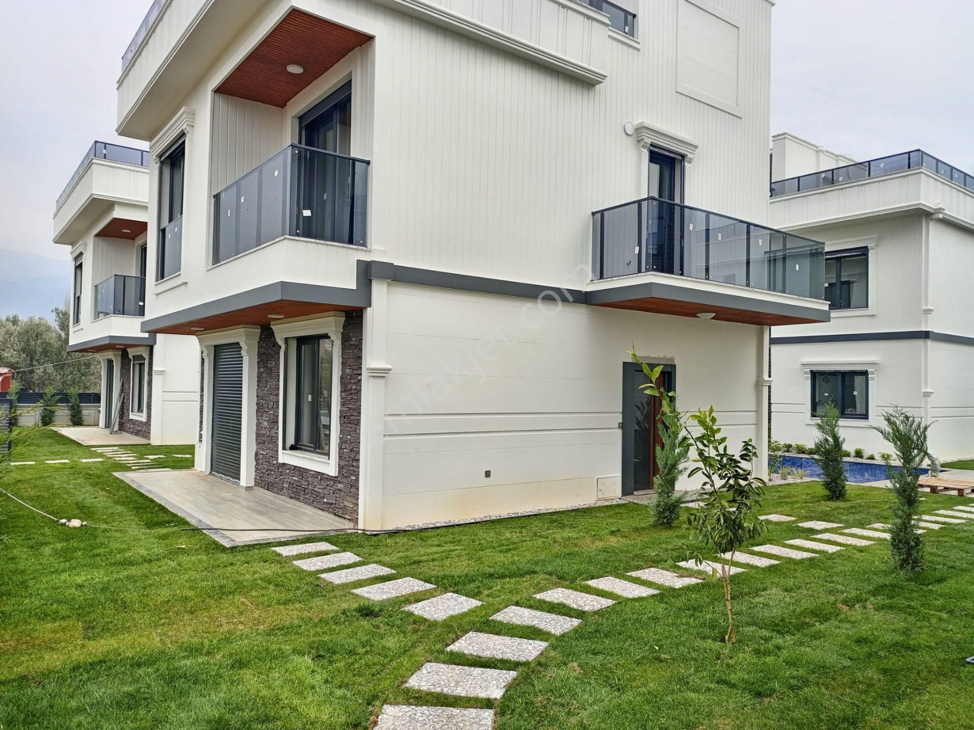 Hayatın Merkezine Keyfi Koyanlara Lüks Villalar - Görsel 5