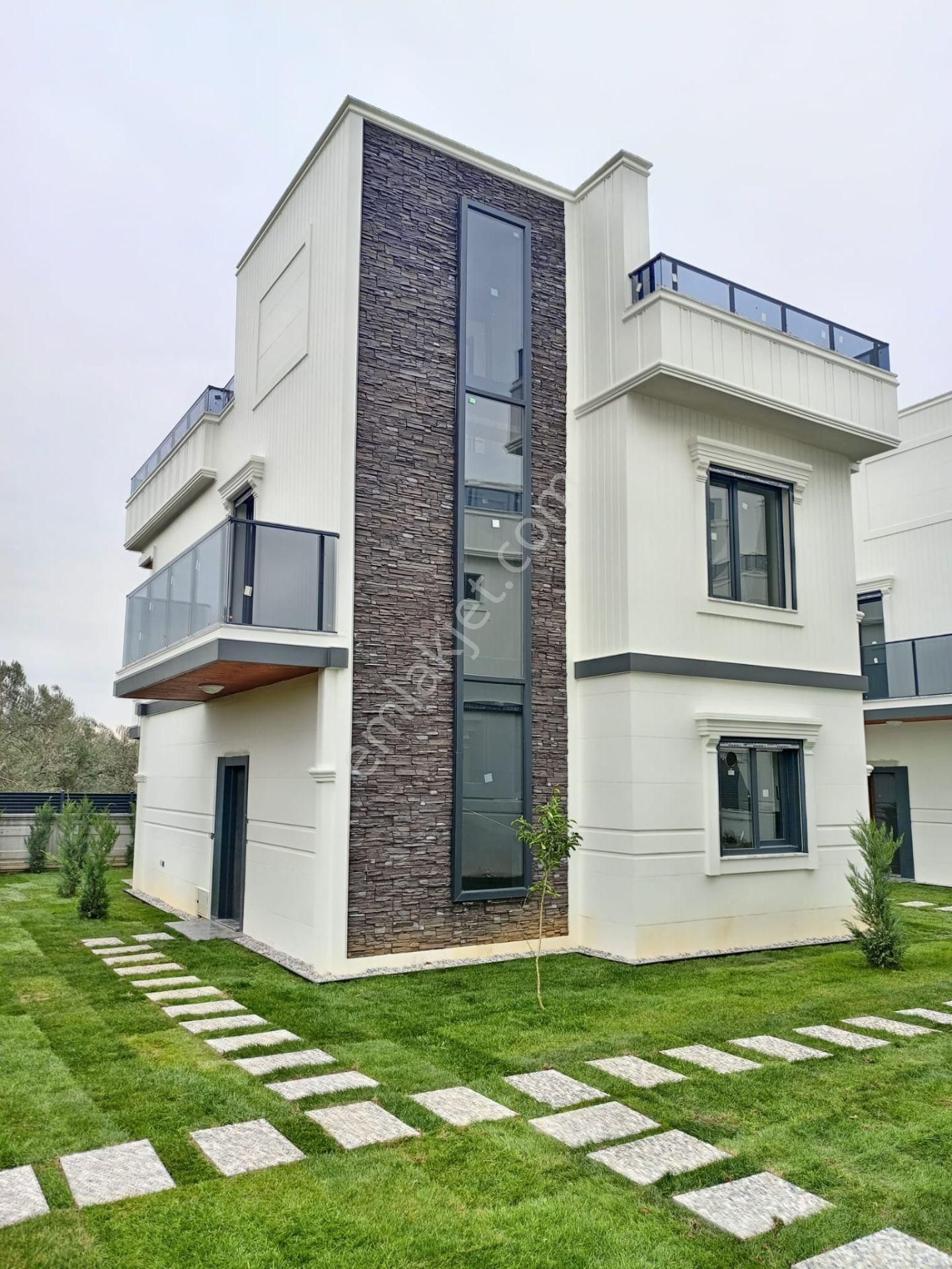 Hayatın Merkezine Keyfi Koyanlara Lüks Villalar - Görsel 7