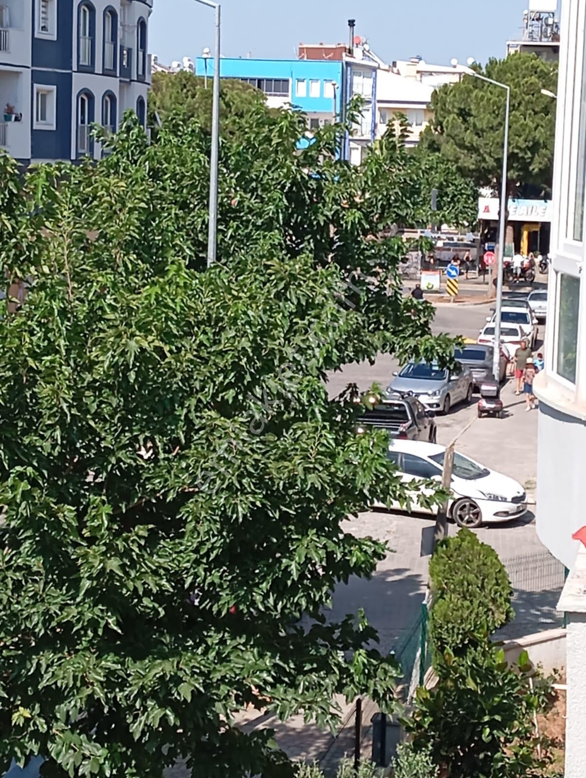 Didim Efeler Mahallesi Atatürk Bulvarı’nda Teknosa Binasında Full Eşyalı 3+1 - Görsel 2