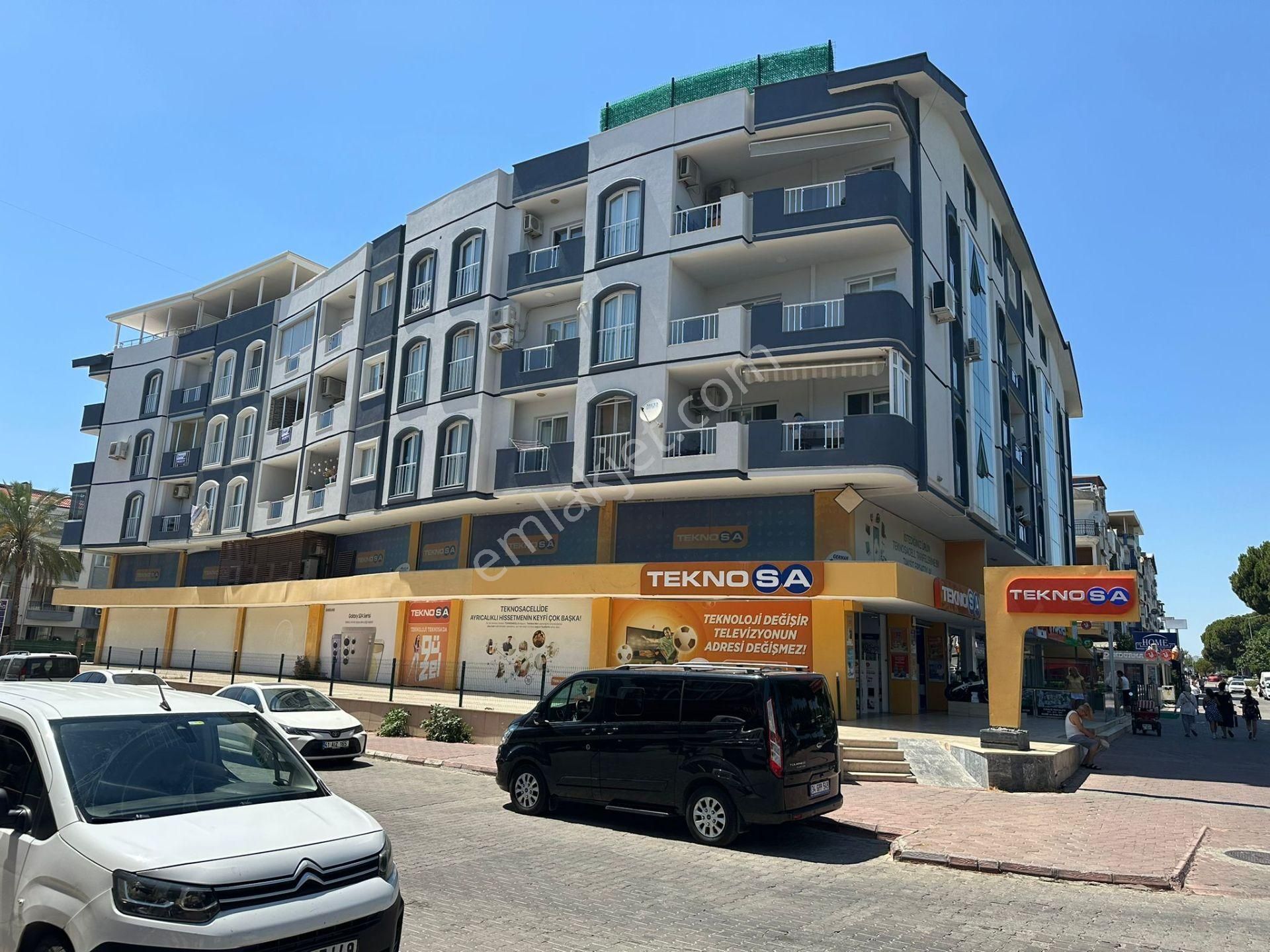 Didim Efeler Mahallesi Atatürk Bulvarı’nda Teknosa Binasında Full Eşyalı 3+1 - Görsel 25