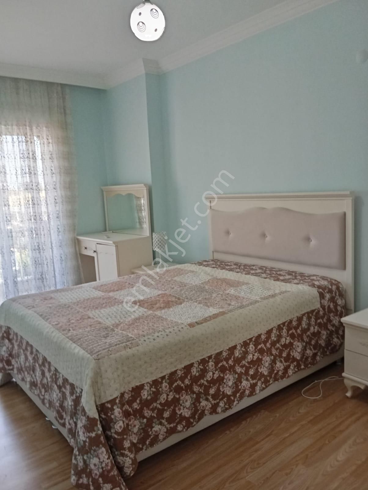 Didim Efeler Mahallesi Atatürk Bulvarı’nda Teknosa Binasında Full Eşyalı 3+1 - Görsel 8
