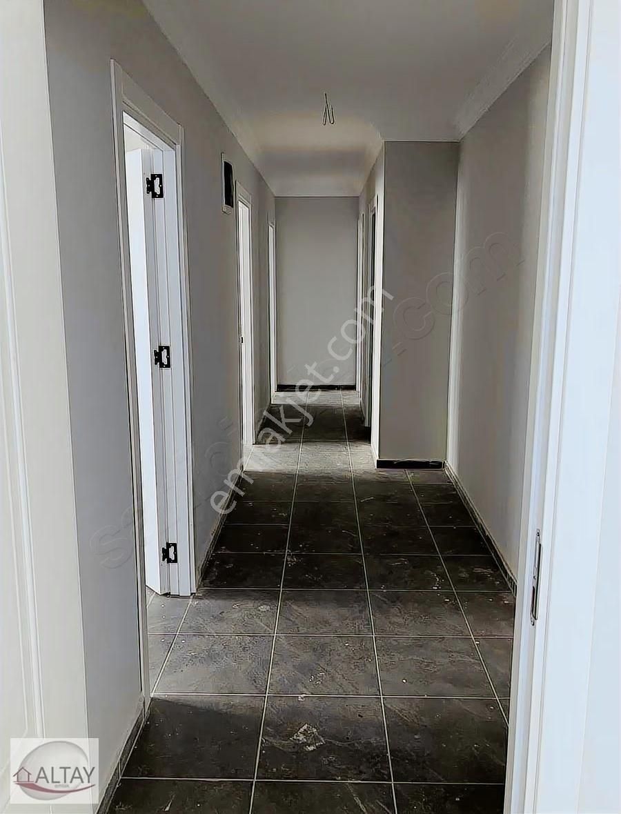 3+1 Geniş Kullanımlı Site İçerisinde Lüks Daire - Görsel 9