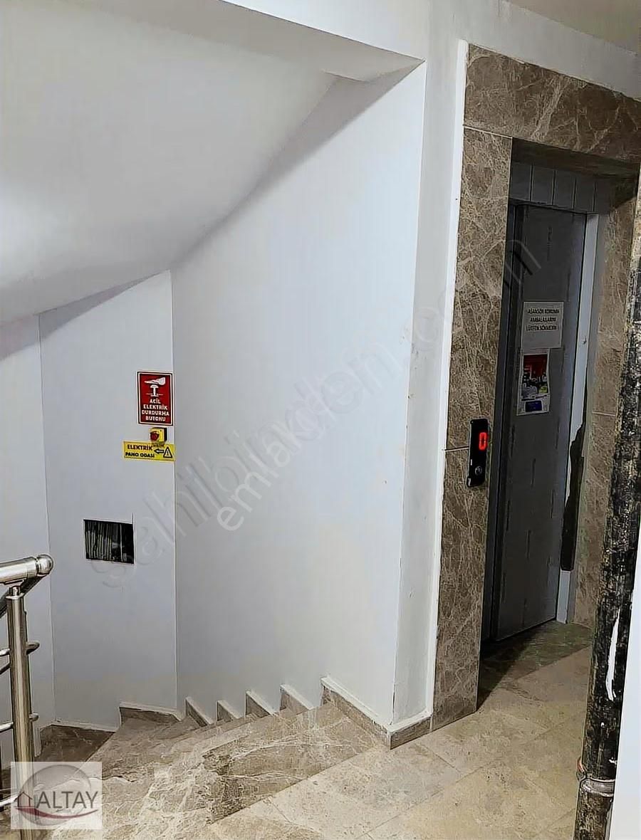 3+1 Geniş Kullanımlı Site İçerisinde Lüks Daire - Görsel 10