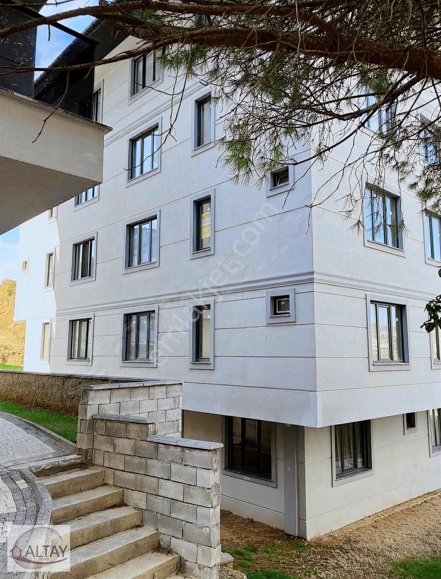 3+1 Geniş Kullanımlı Site İçerisinde Lüks Daire - Görsel 14