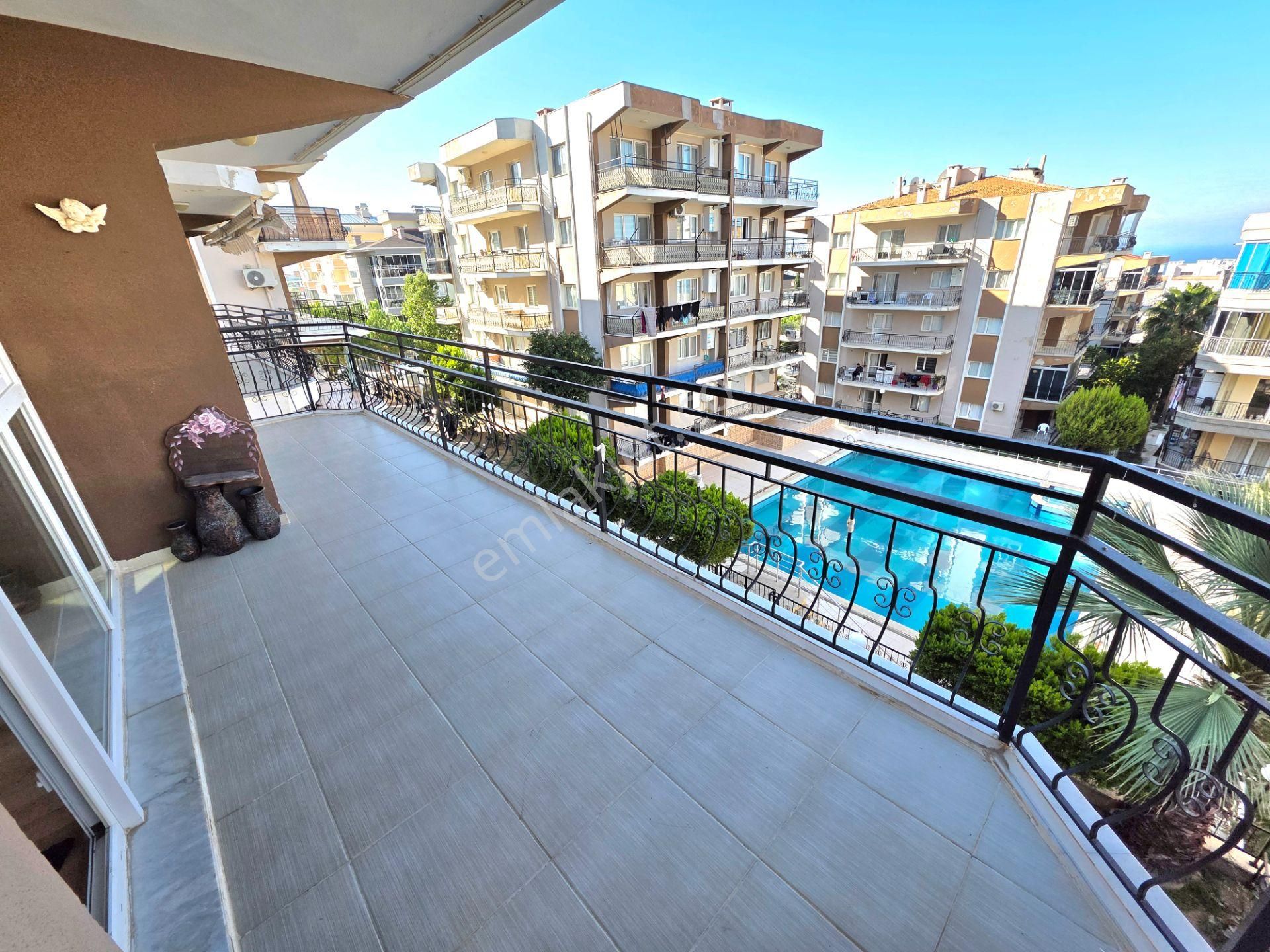 Kuşadası Ege Mah. De Geniş Arakat 3+1 Satılık Daire - Görsel 10