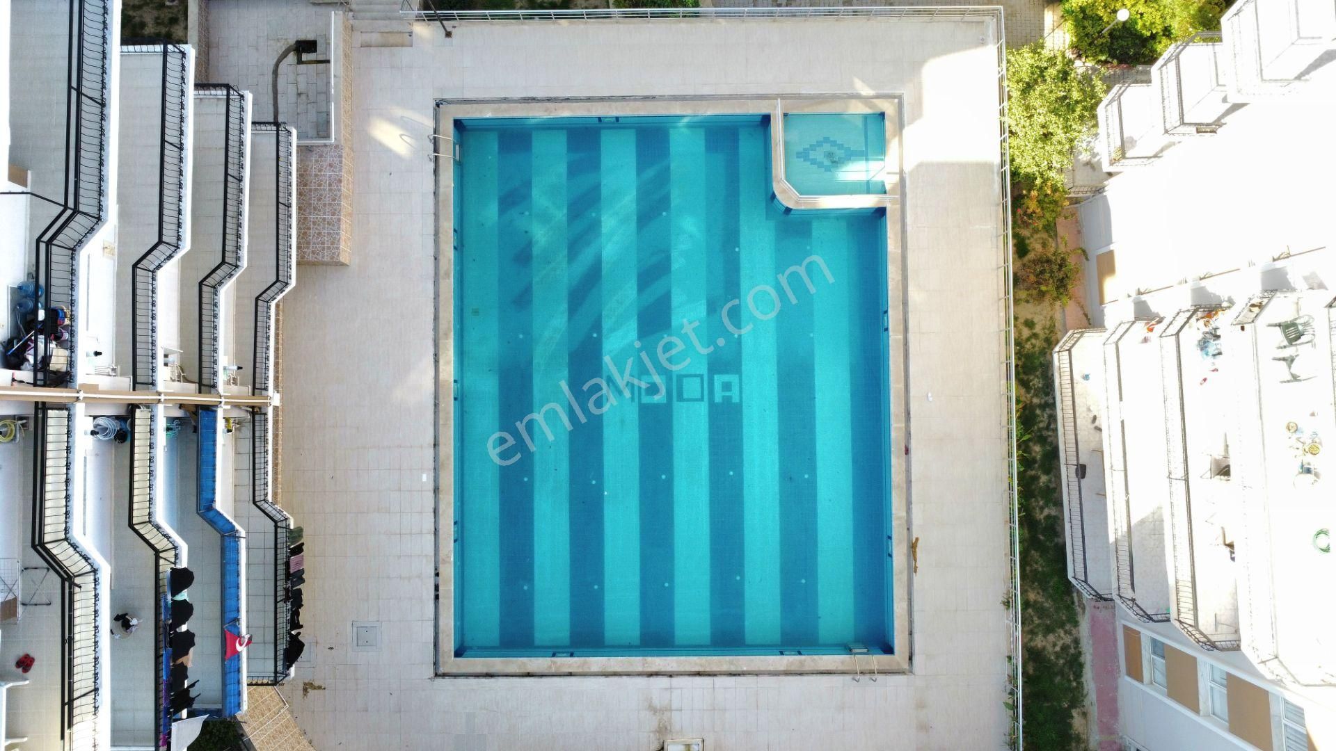 Kuşadası Ege Mah. De Geniş Arakat 3+1 Satılık Daire - Görsel 2