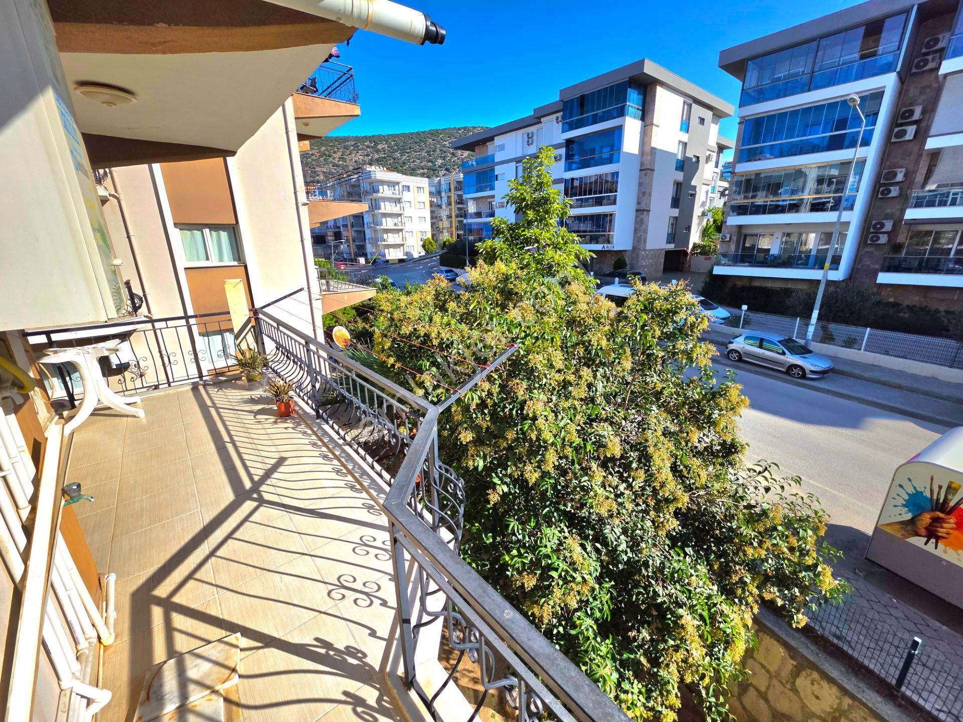 Kuşadası Ege Mah. De Geniş Arakat 3+1 Satılık Daire - Görsel 27