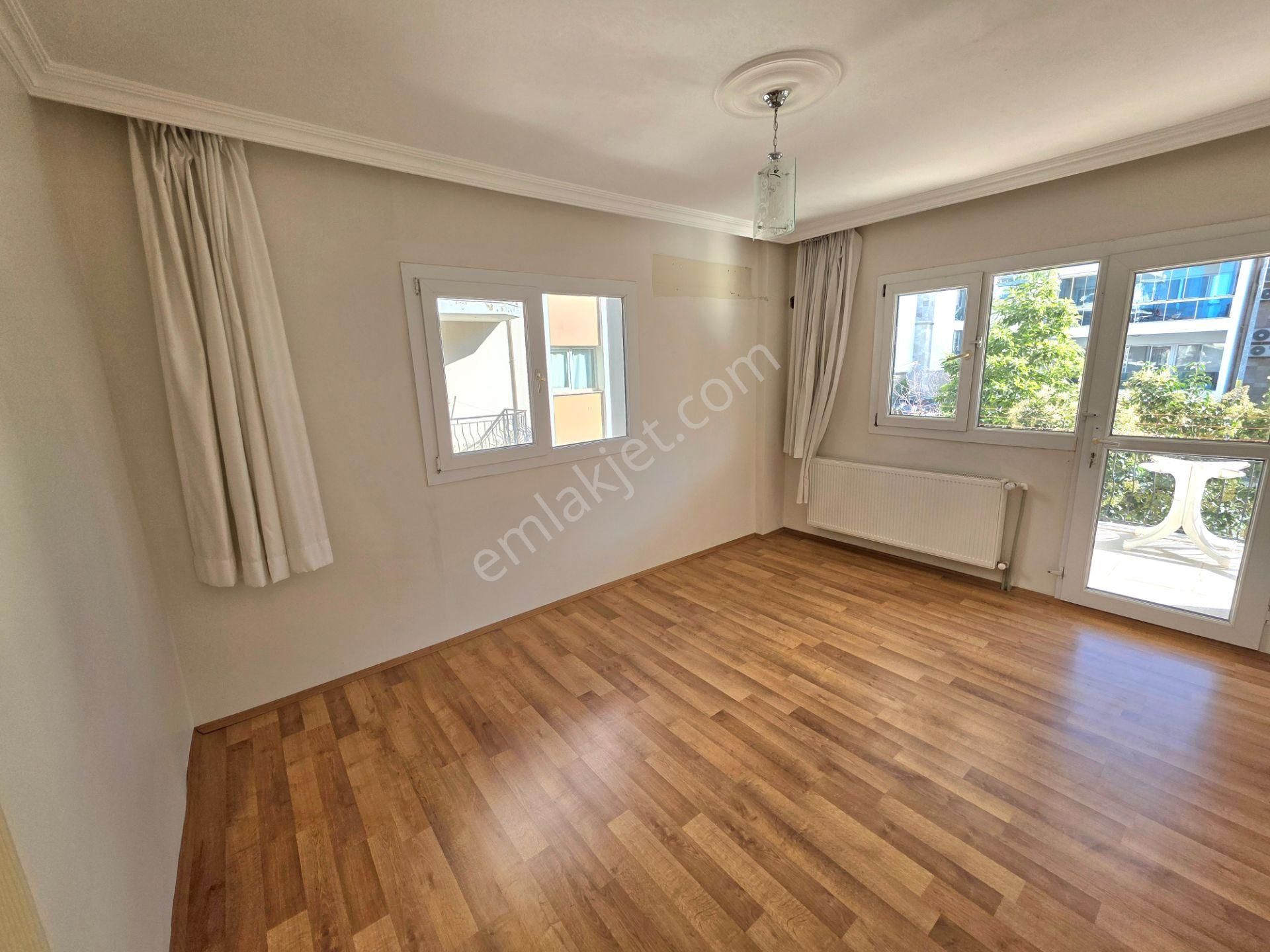 Kuşadası Ege Mah. De Geniş Arakat 3+1 Satılık Daire - Görsel 22