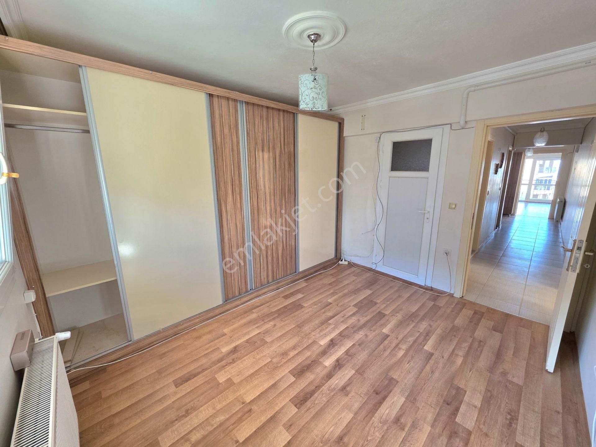 Kuşadası Ege Mah. De Geniş Arakat 3+1 Satılık Daire - Görsel 30