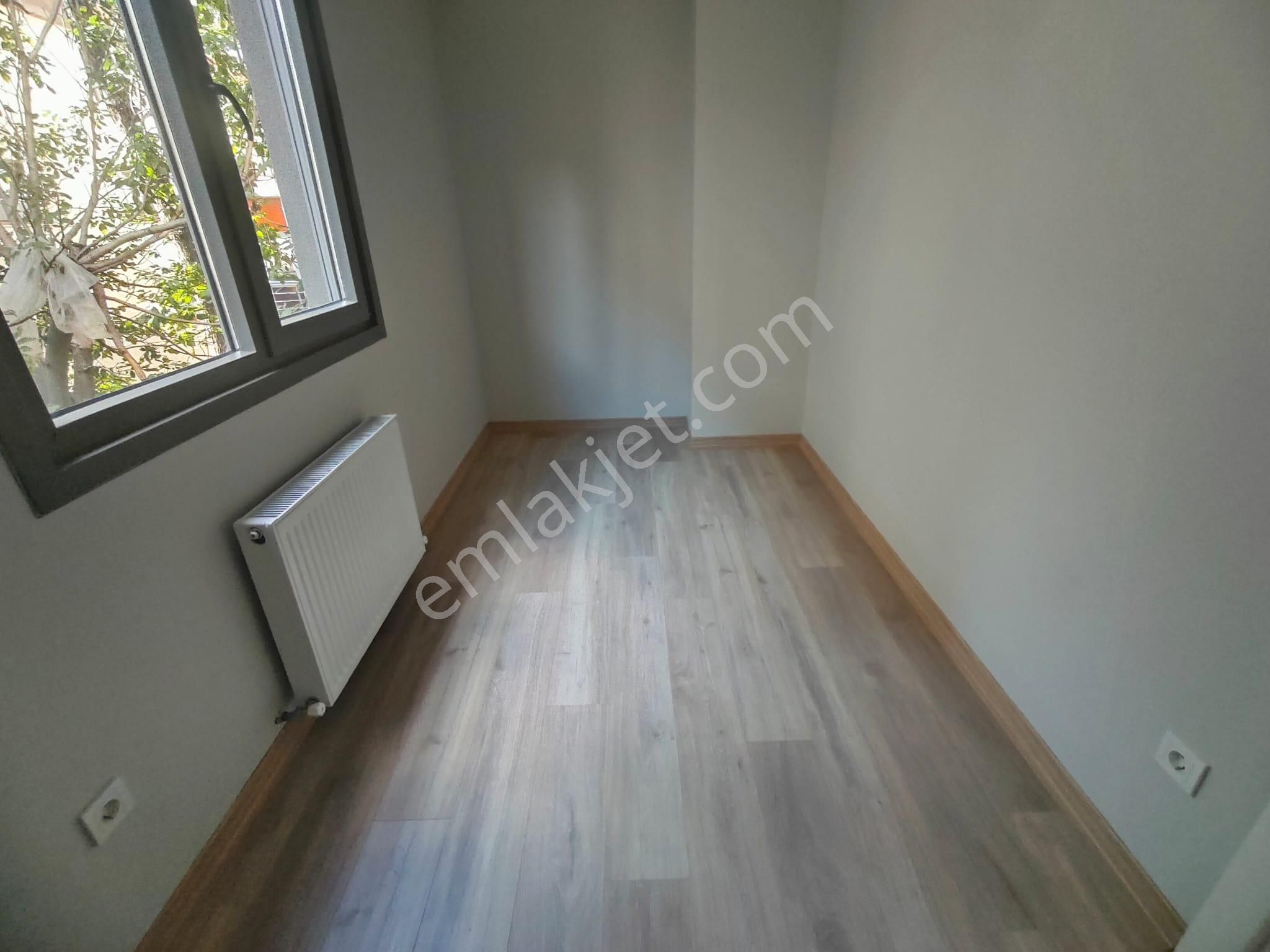 Emlak Dünyasından Küçükyalı'da 2+1 Bahçe Kullanımlı Sıfır Daire - Görsel 10
