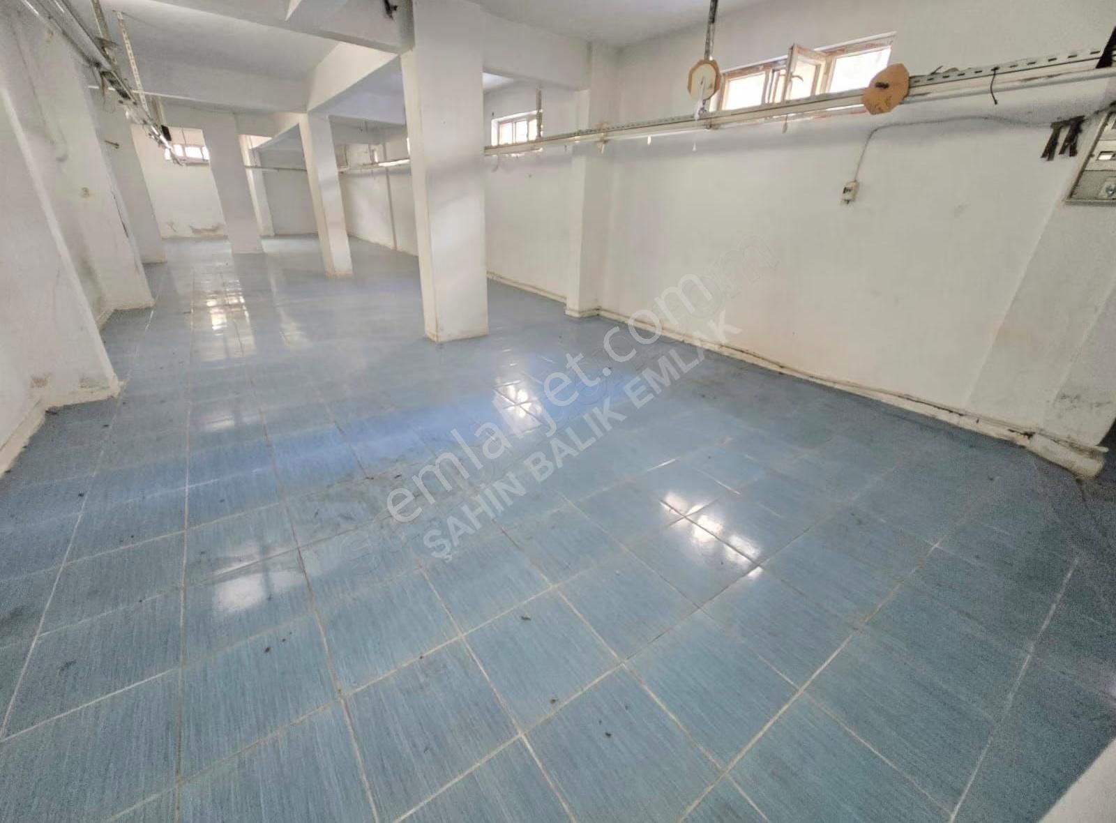 Şahin İnşaat..kazım Karabekir 240m2 Giriş Altı Atölye Depo - Görsel 2