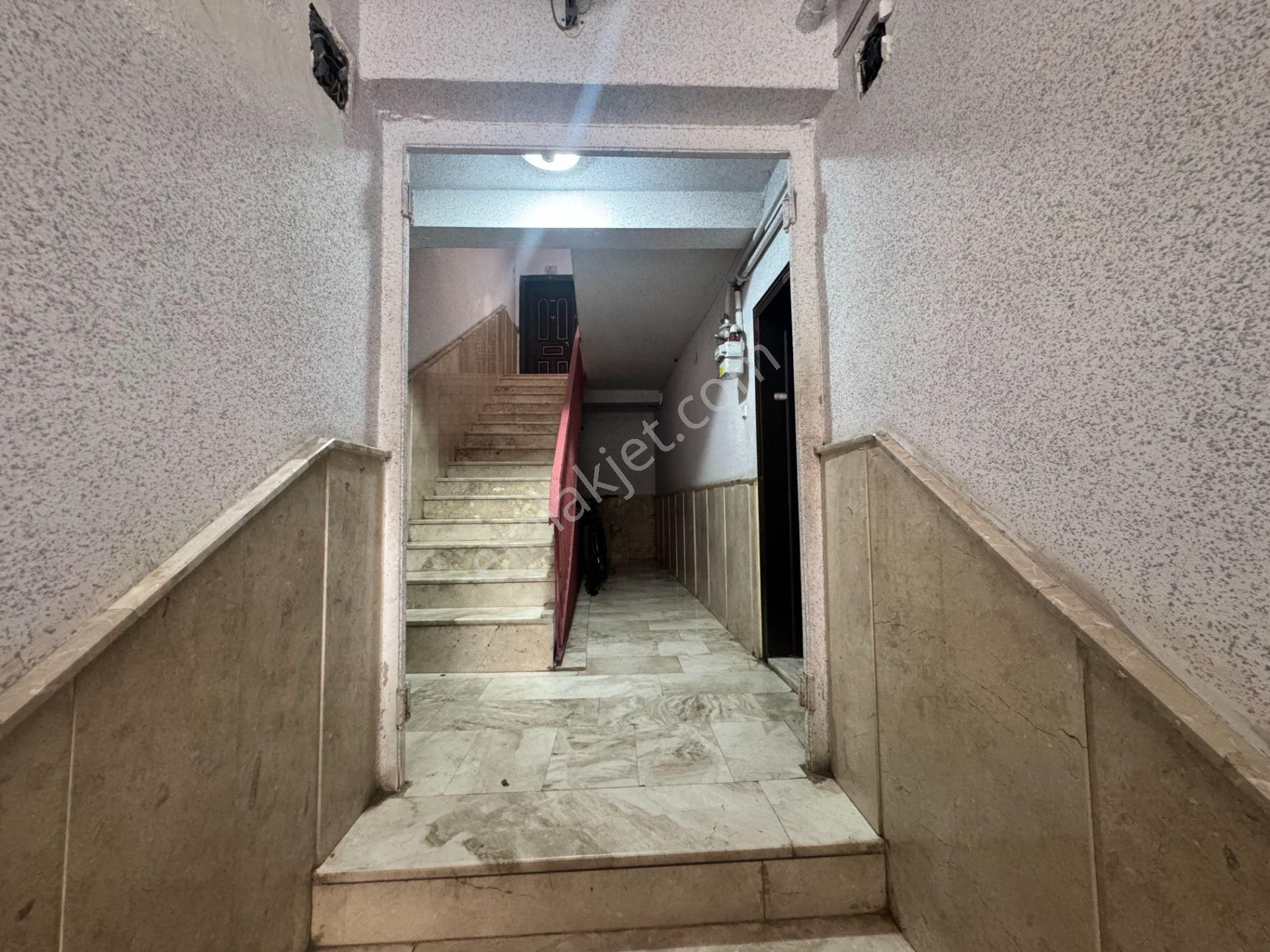 *adnan Kahveci Cd. 3+1,cadde Üzerinde,yapılı,ön Cephe - Görsel 31