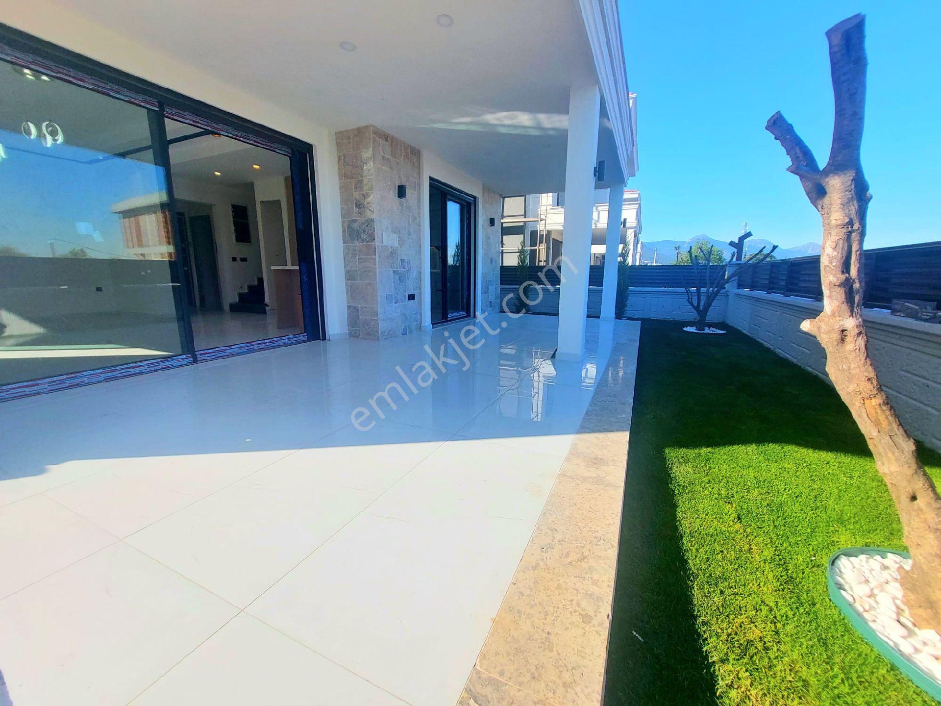 Kuşadasında Özel Havuzlu Tek Müstakil Akıllı Ev Sistemli Sıfır Villa - Görsel 33