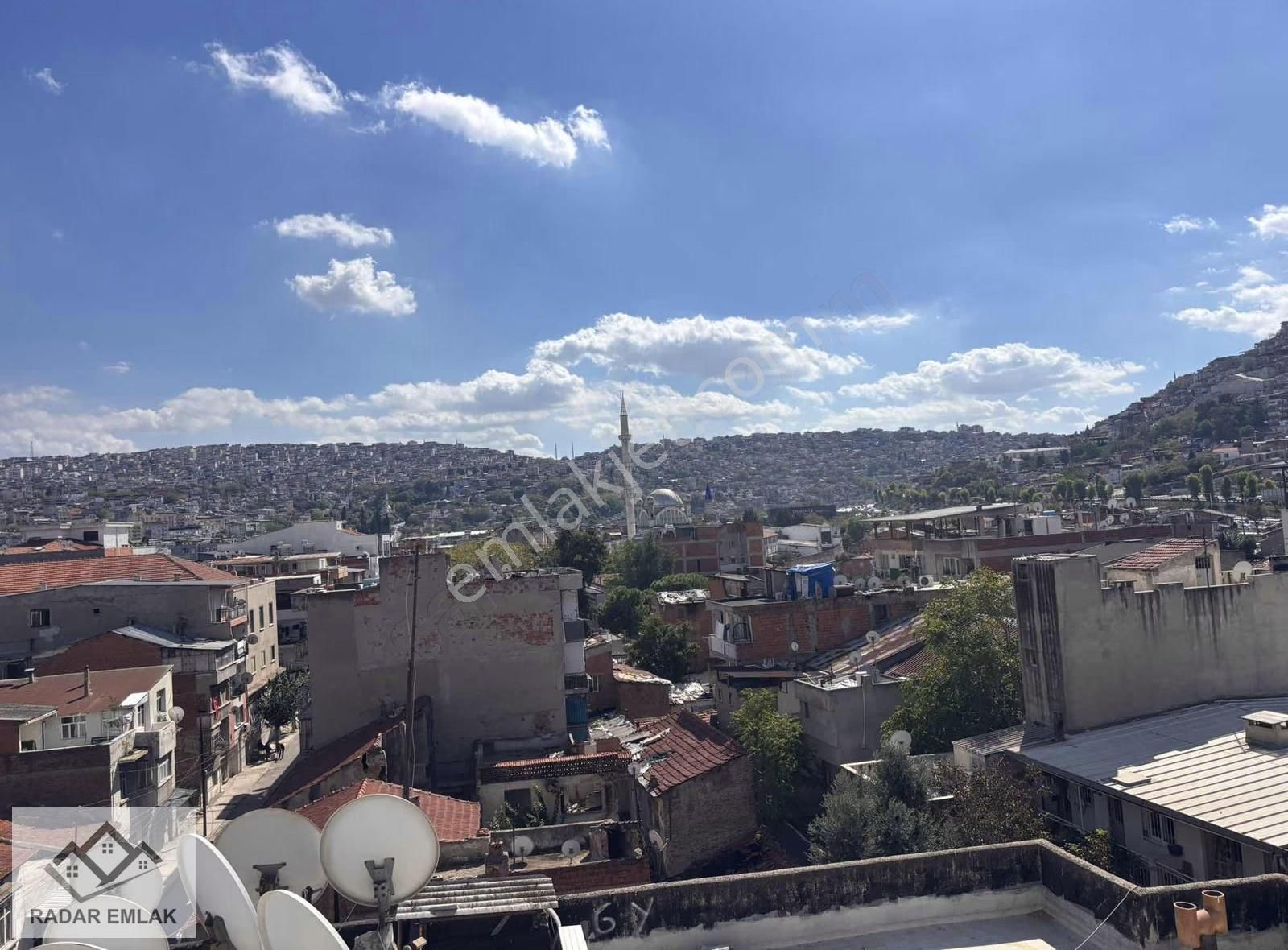 Konak Yenidoğan Mahallesinde Otoparklı Asansörlü Daire - Görsel 16