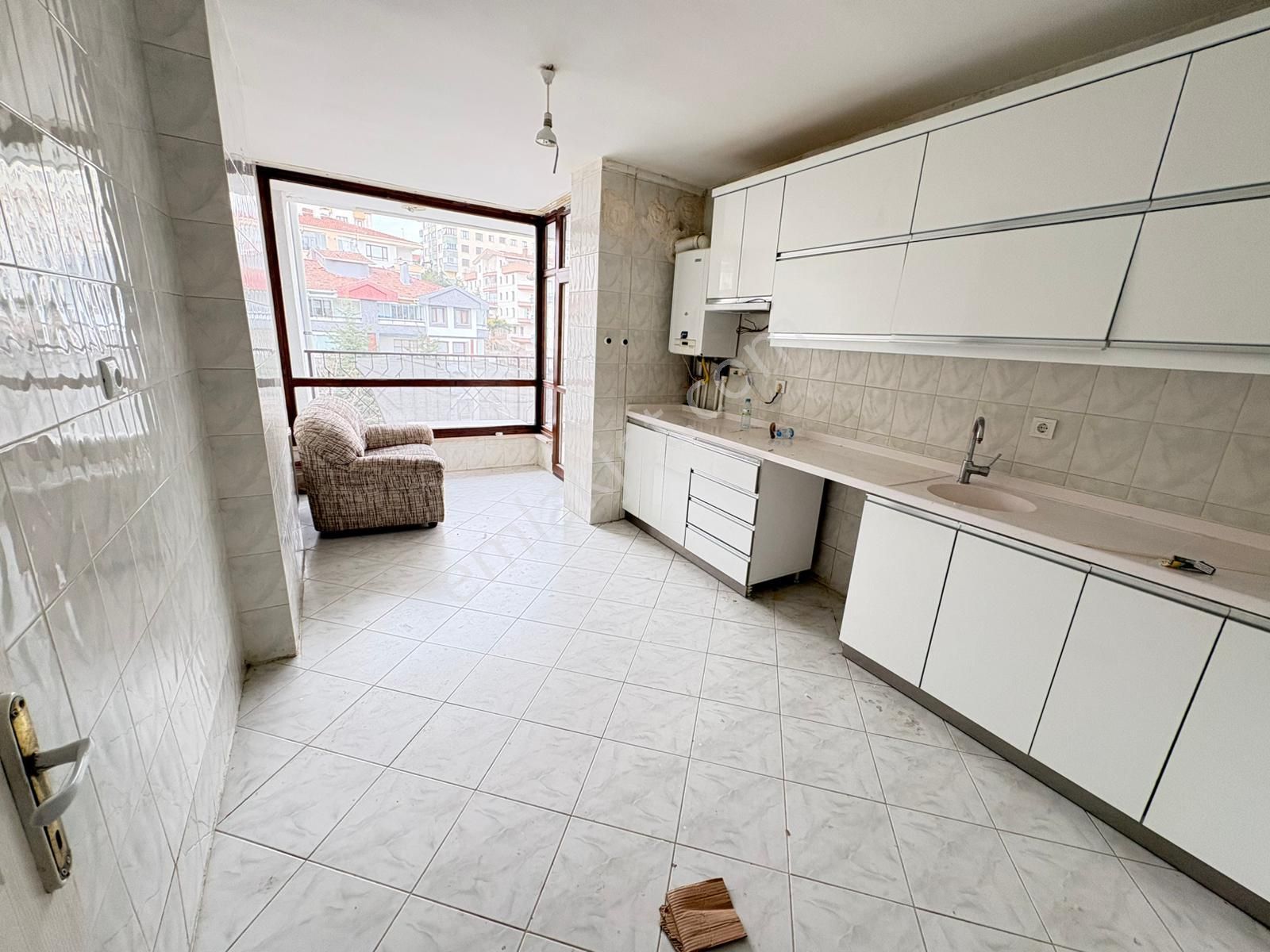 Göral Emlaktan 3+1 Huzur Mah. 1112 Cadde De Sitede Manzaralı - Görsel 11