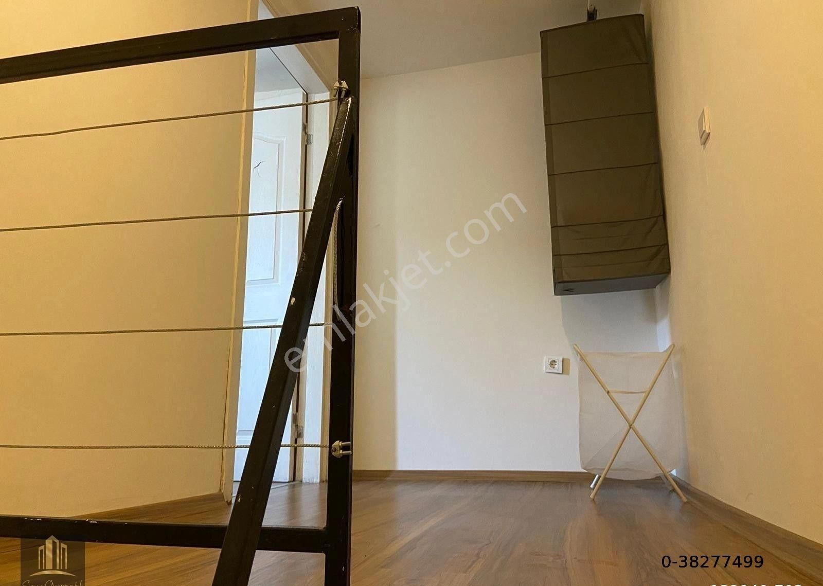 Alsancak'da 3+1 Eşyalı Satılk Dubleks Daire - Görsel 13