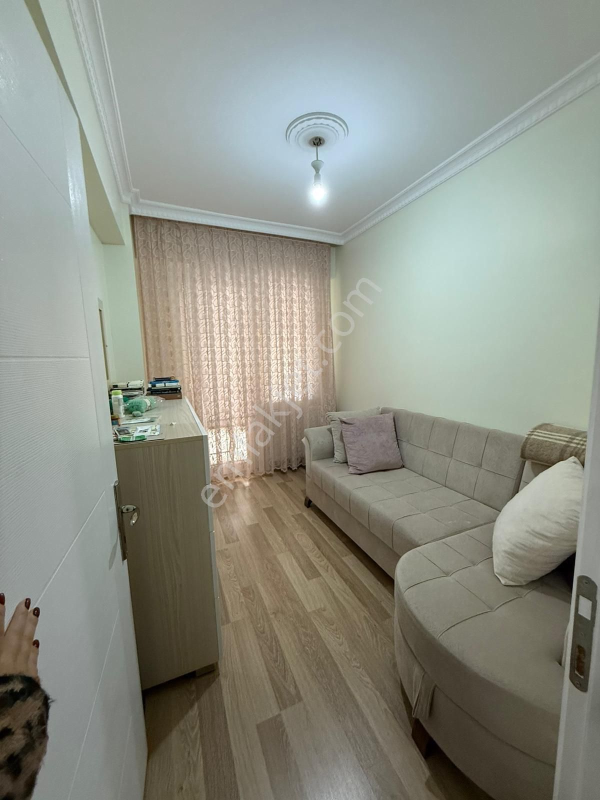 Avcılar Cihangir De Metrobüse Komşu Eşyalı 2+1 Satılık Daire - Görsel 2