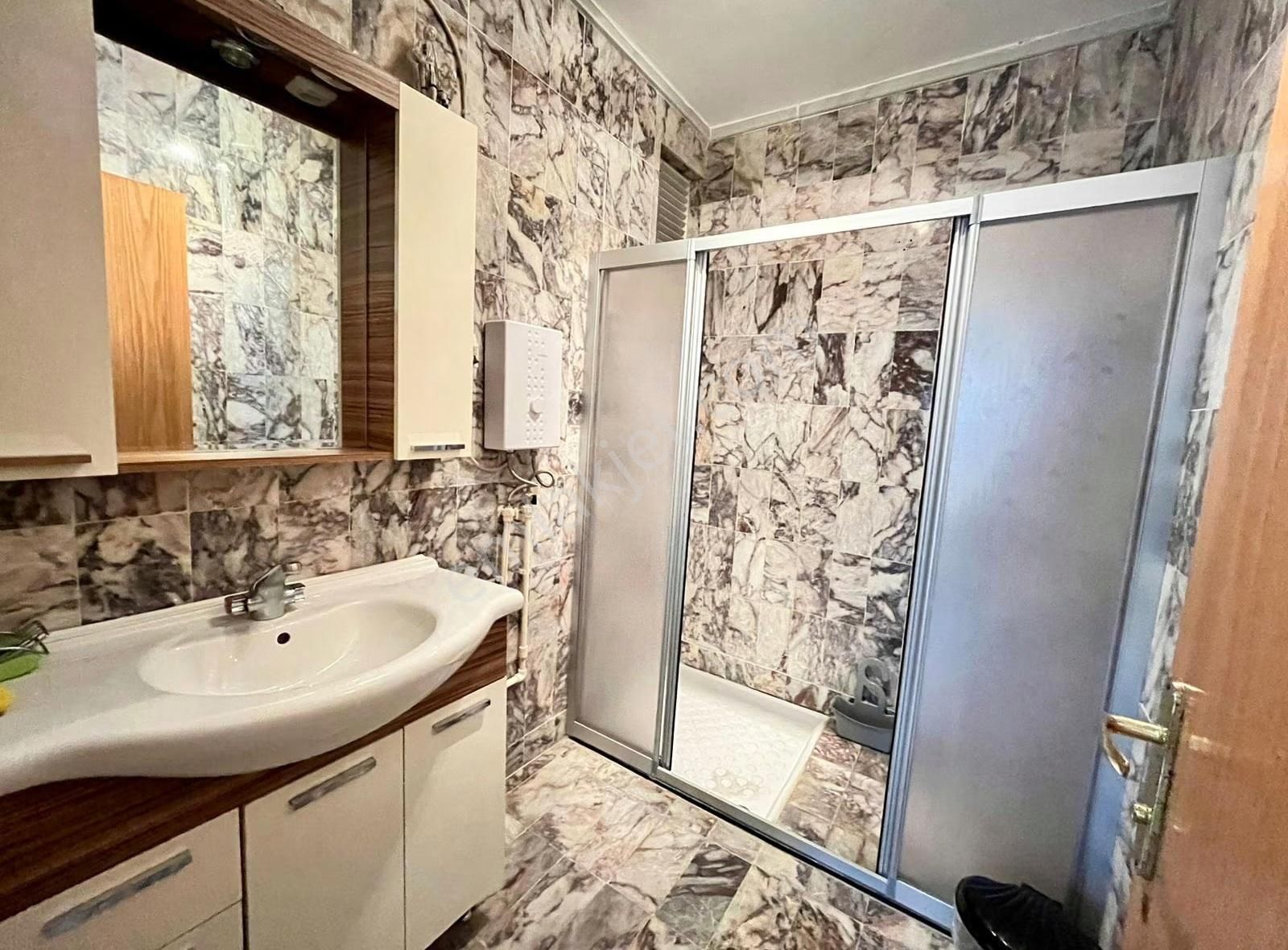 Obagolde Denıze 300m Mesafede Havuzlu 2+1 Asansorlu Satılık - Görsel 6