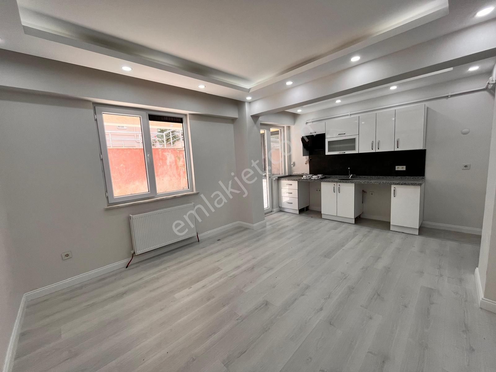 Oben'den Altıntepe'de Sıfır, Bahçe Teraslı - Otoparklı 1+1 - Görsel 3