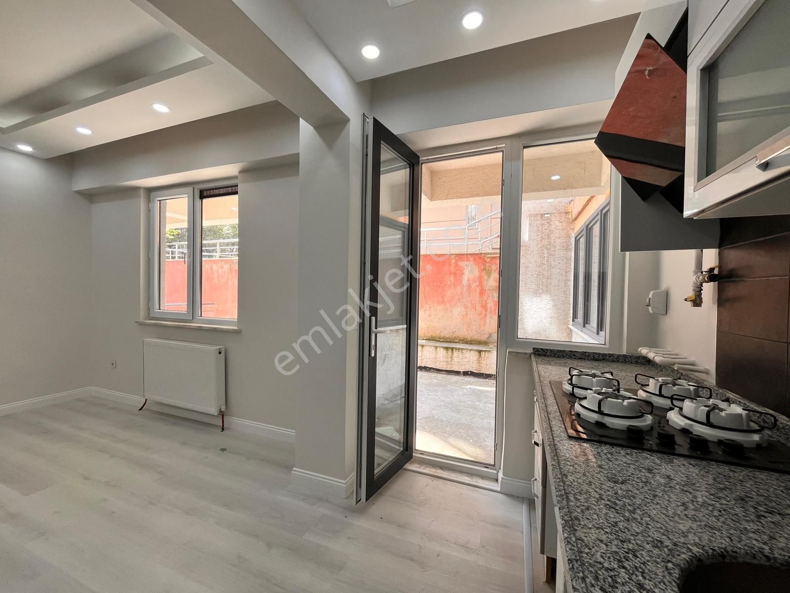 Oben'den Altıntepe'de Sıfır, Bahçe Teraslı - Otoparklı 1+1 - Görsel 10