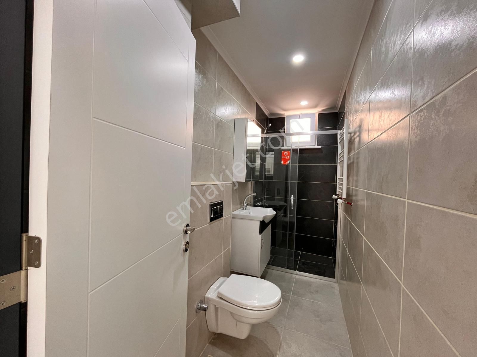 Oben'den Altıntepe'de Sıfır, Bahçe Teraslı - Otoparklı 1+1 - Görsel 17