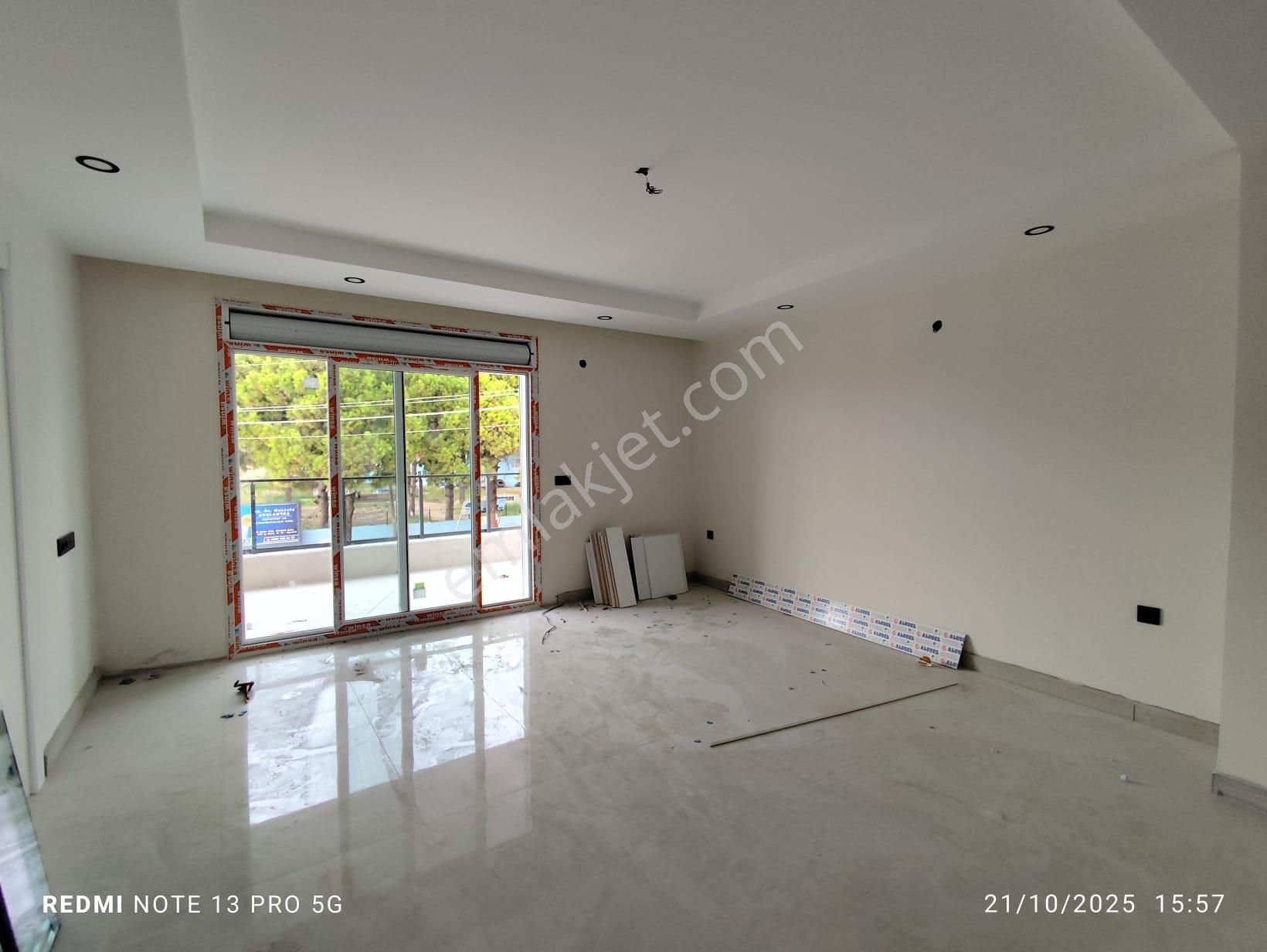 Ayvada'dan Ayvalık Altınovada 2 Katlı Binanın 2 Katı 2+1 Sıfır Lüks Daire - Görsel 6