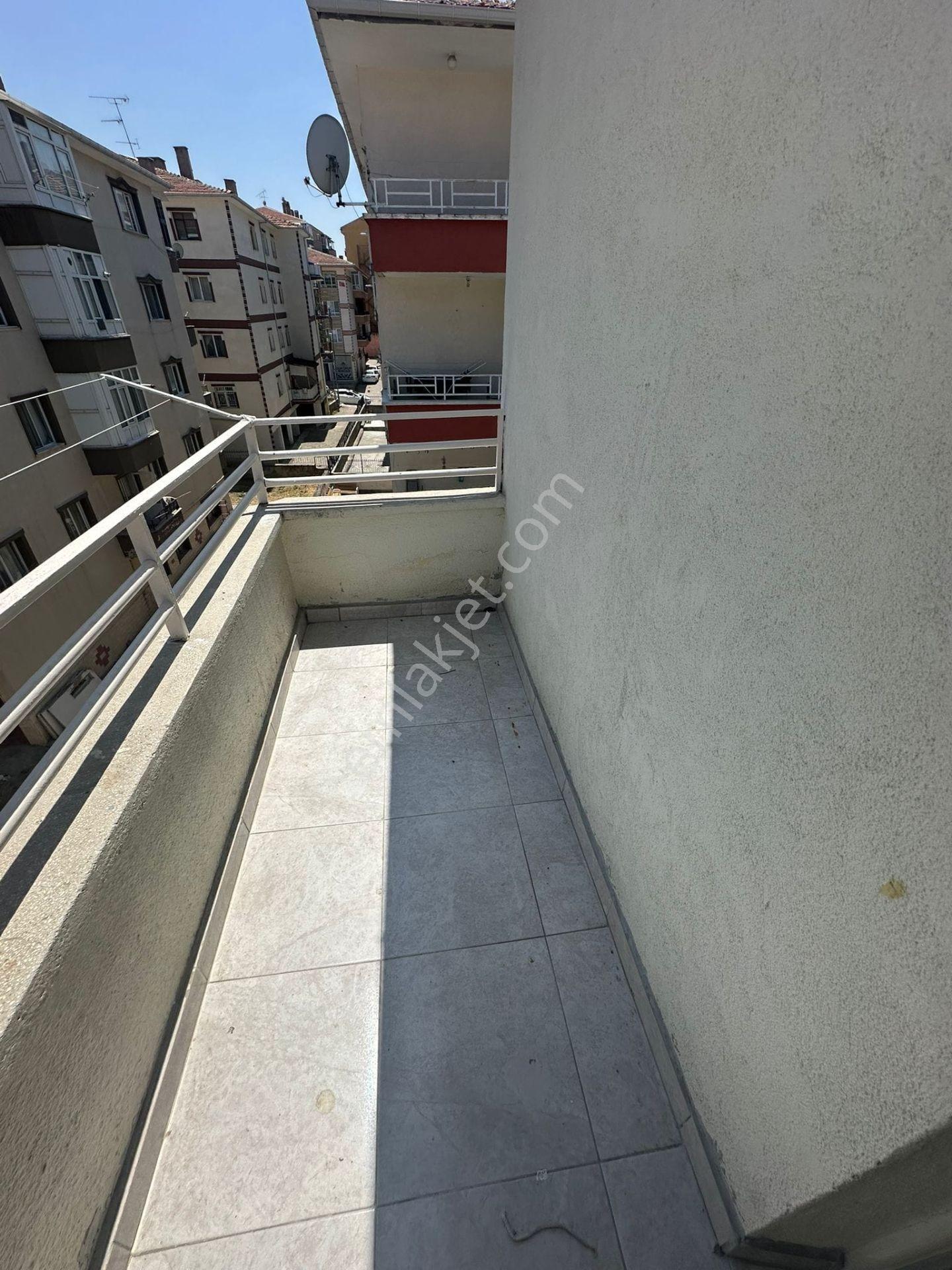 Ankara Kazanç'tan Masrafsız Cadde Üzeri Geniş Güzel Uygun Fiyatlı Satılık 3+1 Daire - Görsel 9