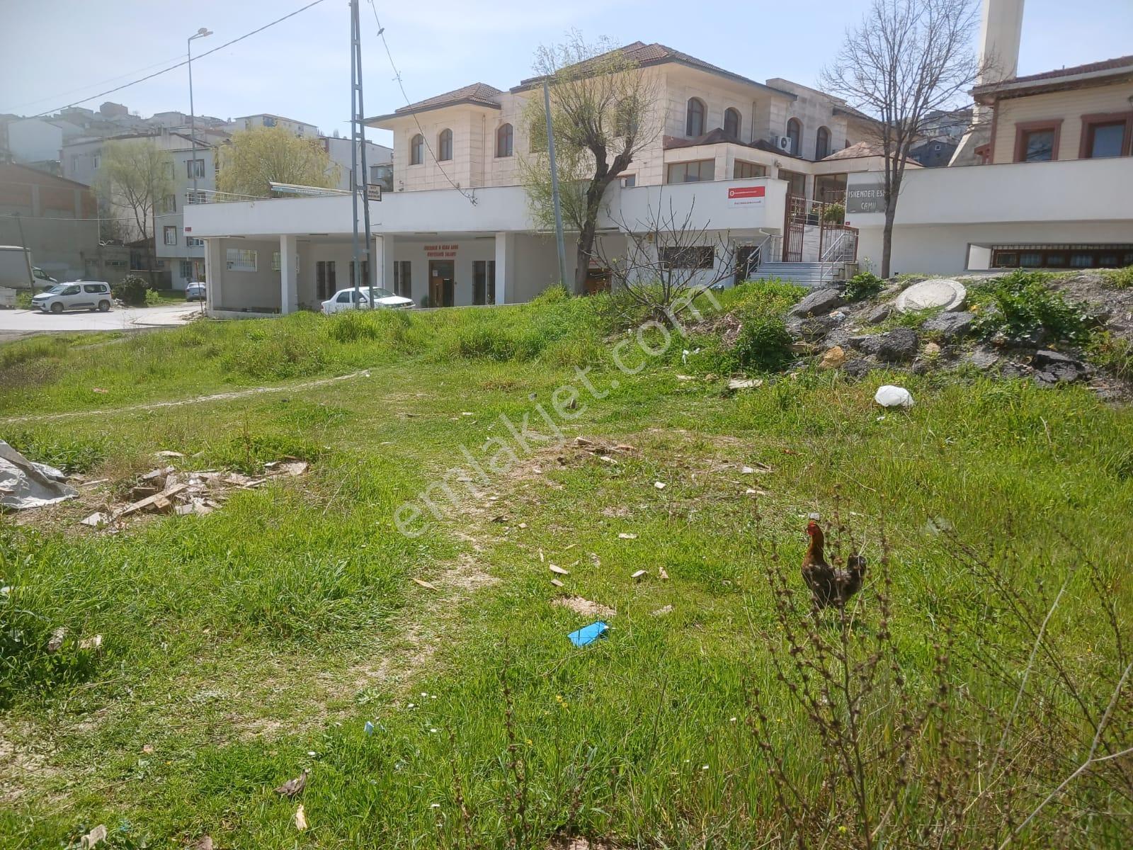 Başakşehir Şahintepede Müstekil Tek Tapulu Yola Cepe Yakında Park Cami Durak Var 152 M2 İmarlı Arsa