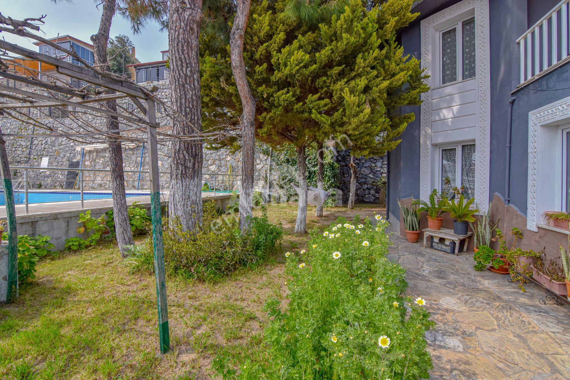 Kuşadası Değirmendere'de Havuzlu Site'de 3+1 Satılık Villa - Görsel 34