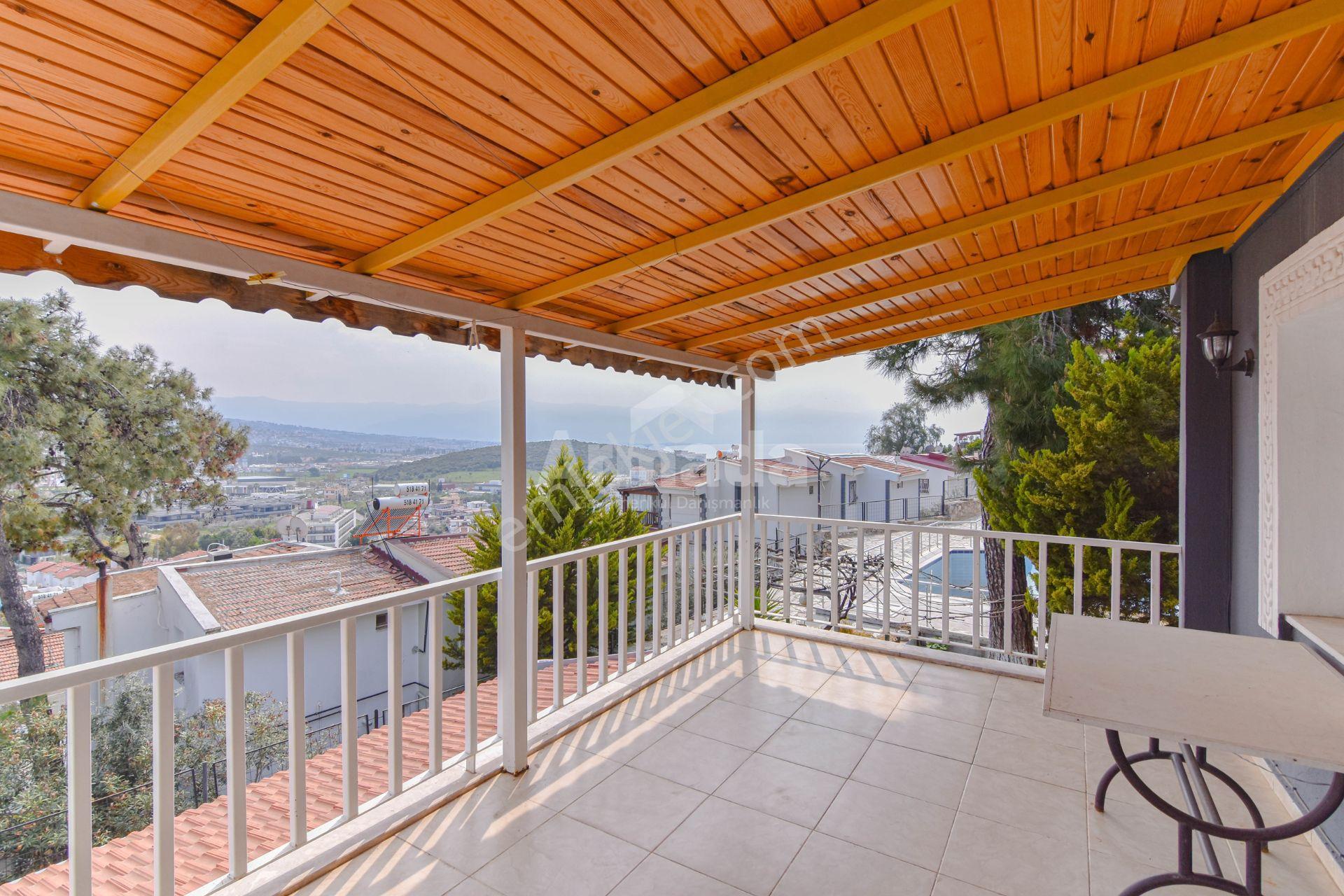 Kuşadası Değirmendere'de Havuzlu Site'de 3+1 Satılık Villa - Görsel 27