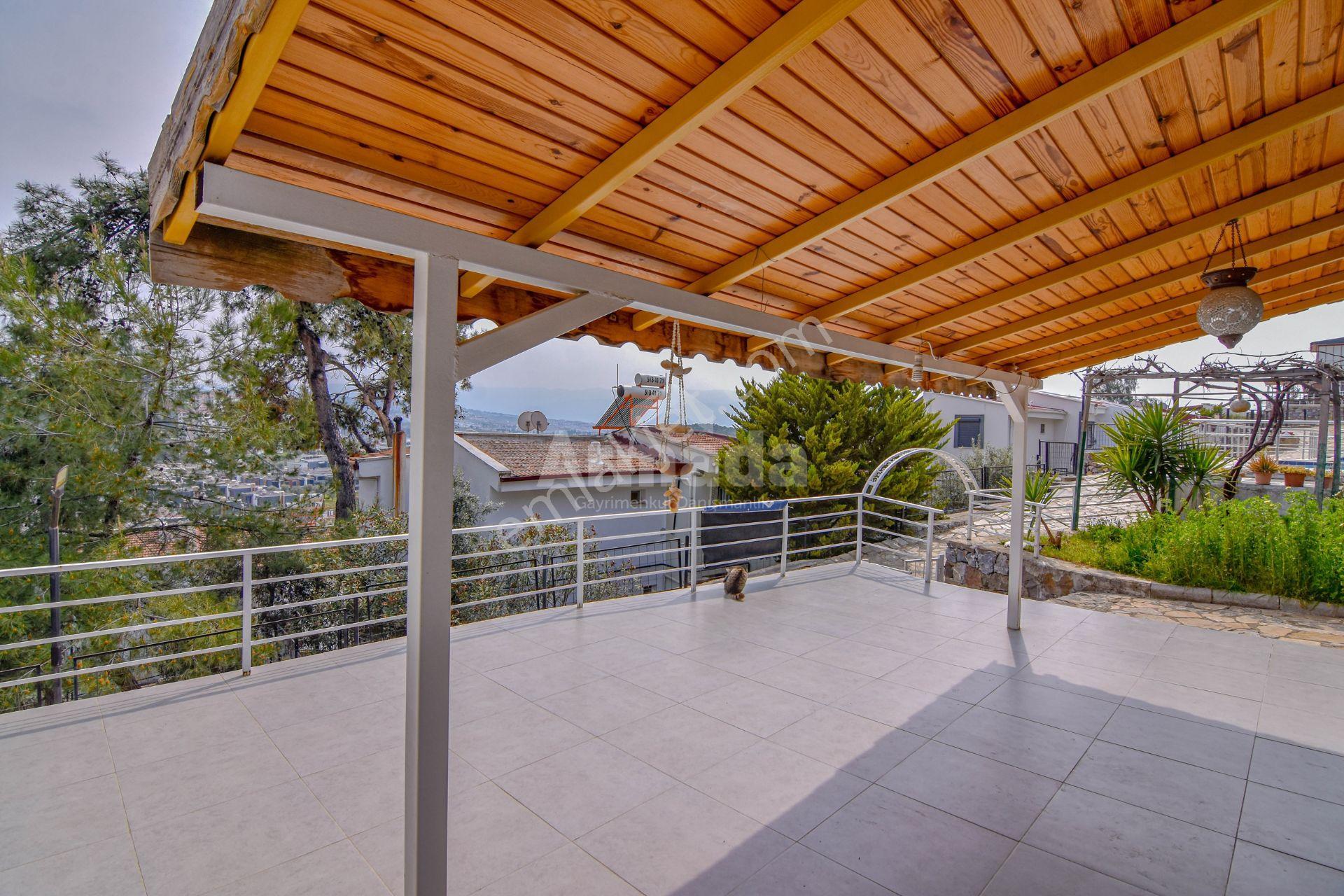 Kuşadası Değirmendere'de Havuzlu Site'de 3+1 Satılık Villa - Görsel 32