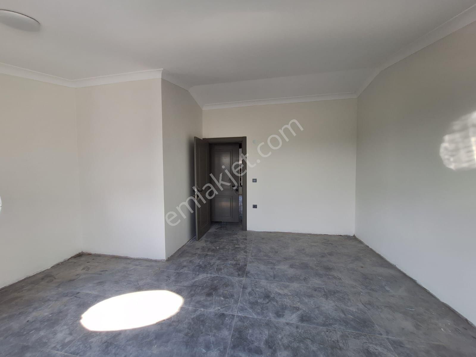 Cumhuriyet Mahallesi'nde Satılık 3+1 130 M2 Dubleks Villa - Görsel 23