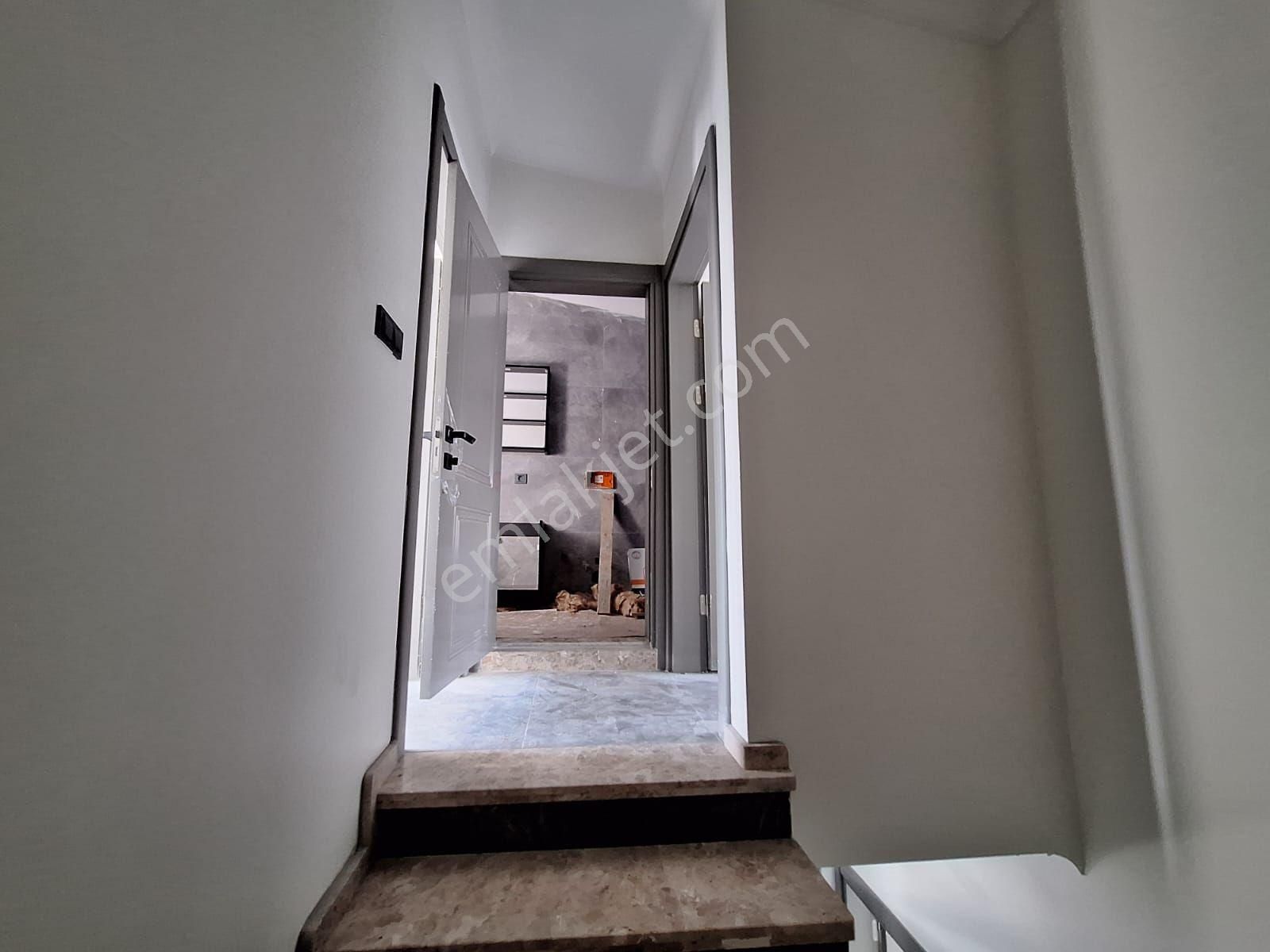 Cumhuriyet Mahallesi'nde Satılık 3+1 130 M2 Dubleks Villa - Görsel 13