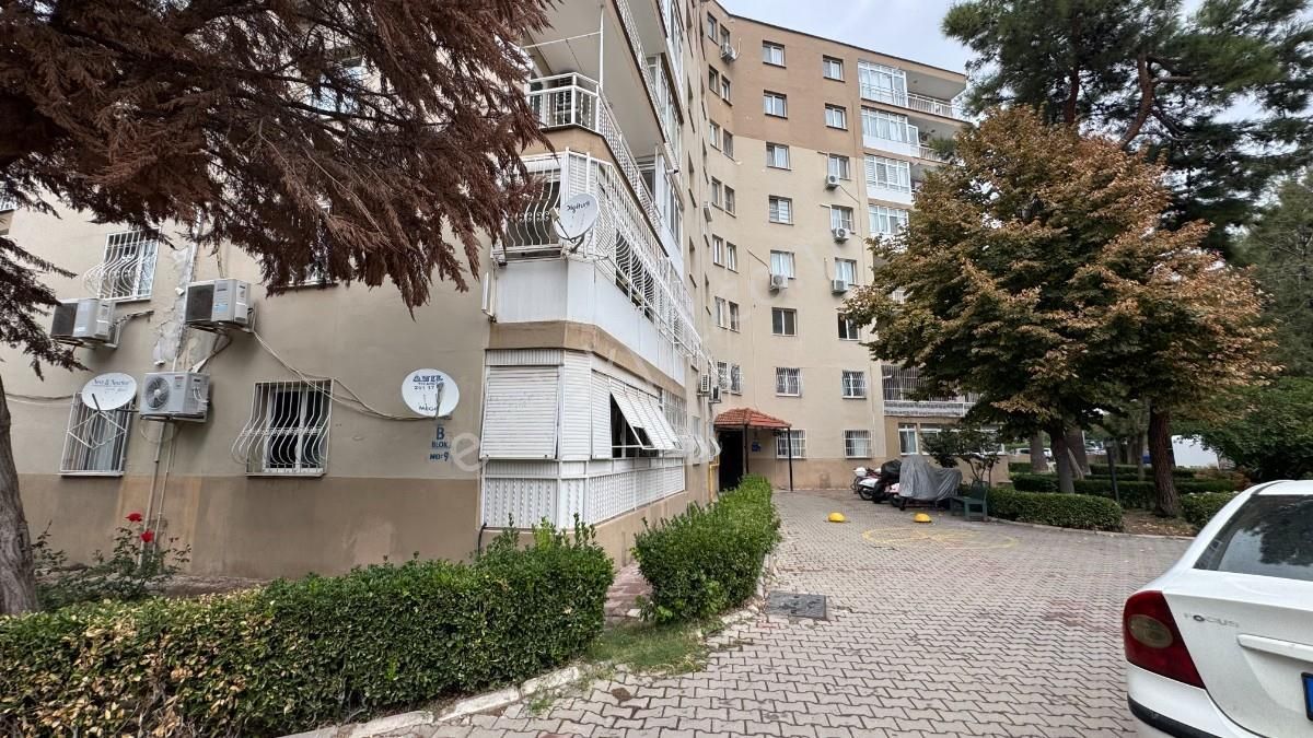 Bayraklı Osmangazide Yıldız Sit.de Otoparklı Satılık 3+1 Daire - Görsel 5