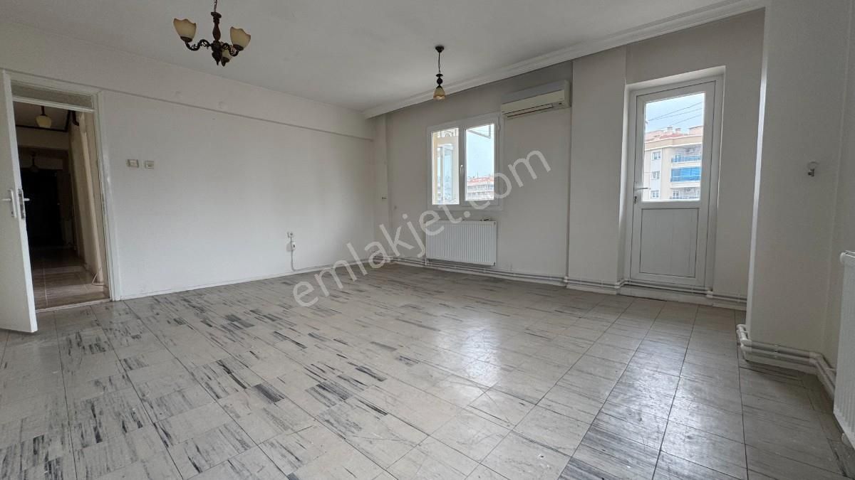 Bayraklı Osmangazide Yıldız Sit.de Otoparklı Satılık 3+1 Daire - Görsel 15