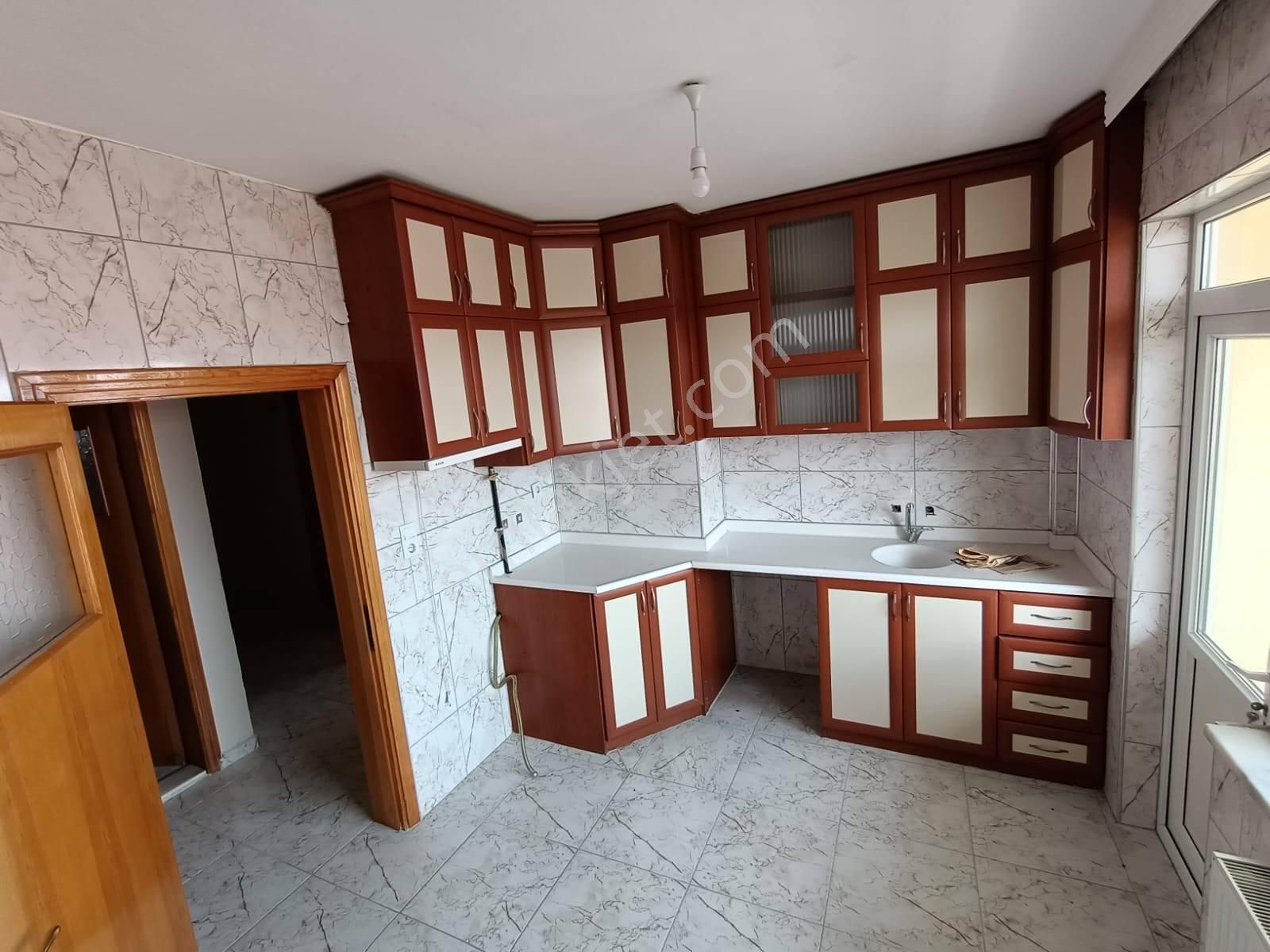 Nasreddin Emlaktan Perşembe Pazarı Altı Satılık Daire - Görsel 5