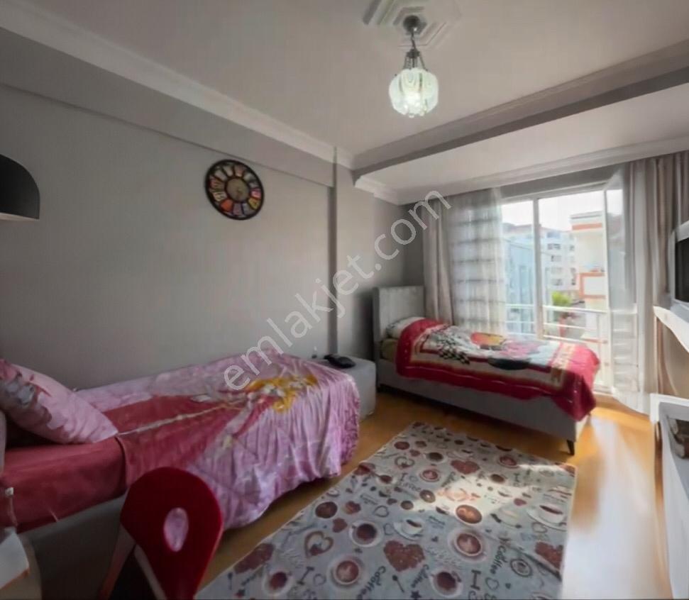 *** Esenyurtta Devasa Büyüklükte 3+1 Daire Yetişen Alır***